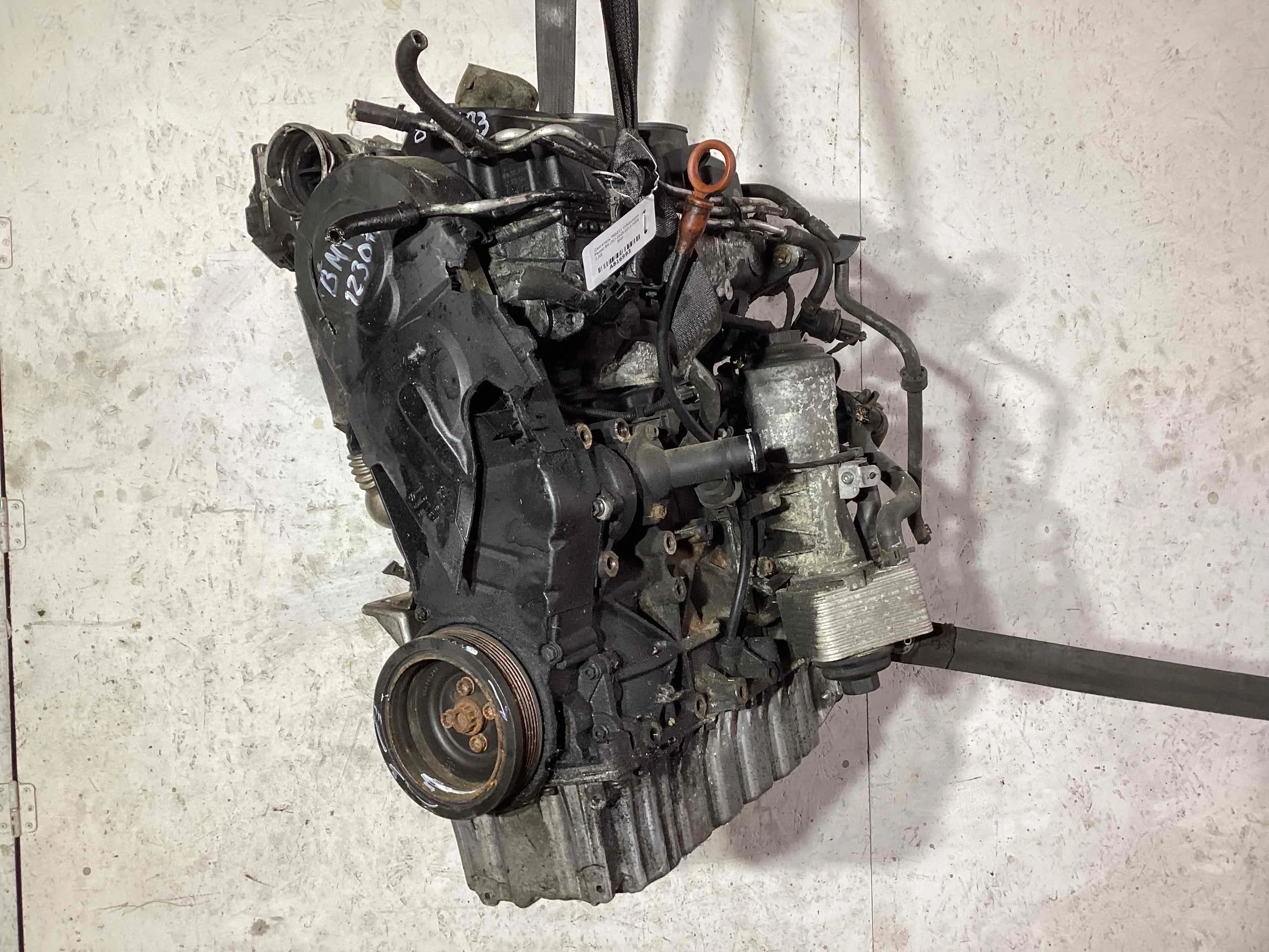 Двигатель Volkswagen Passat Passat B6 (3C) 2005-2010 2006 2,0 TDi Дизель АКПП Седан.