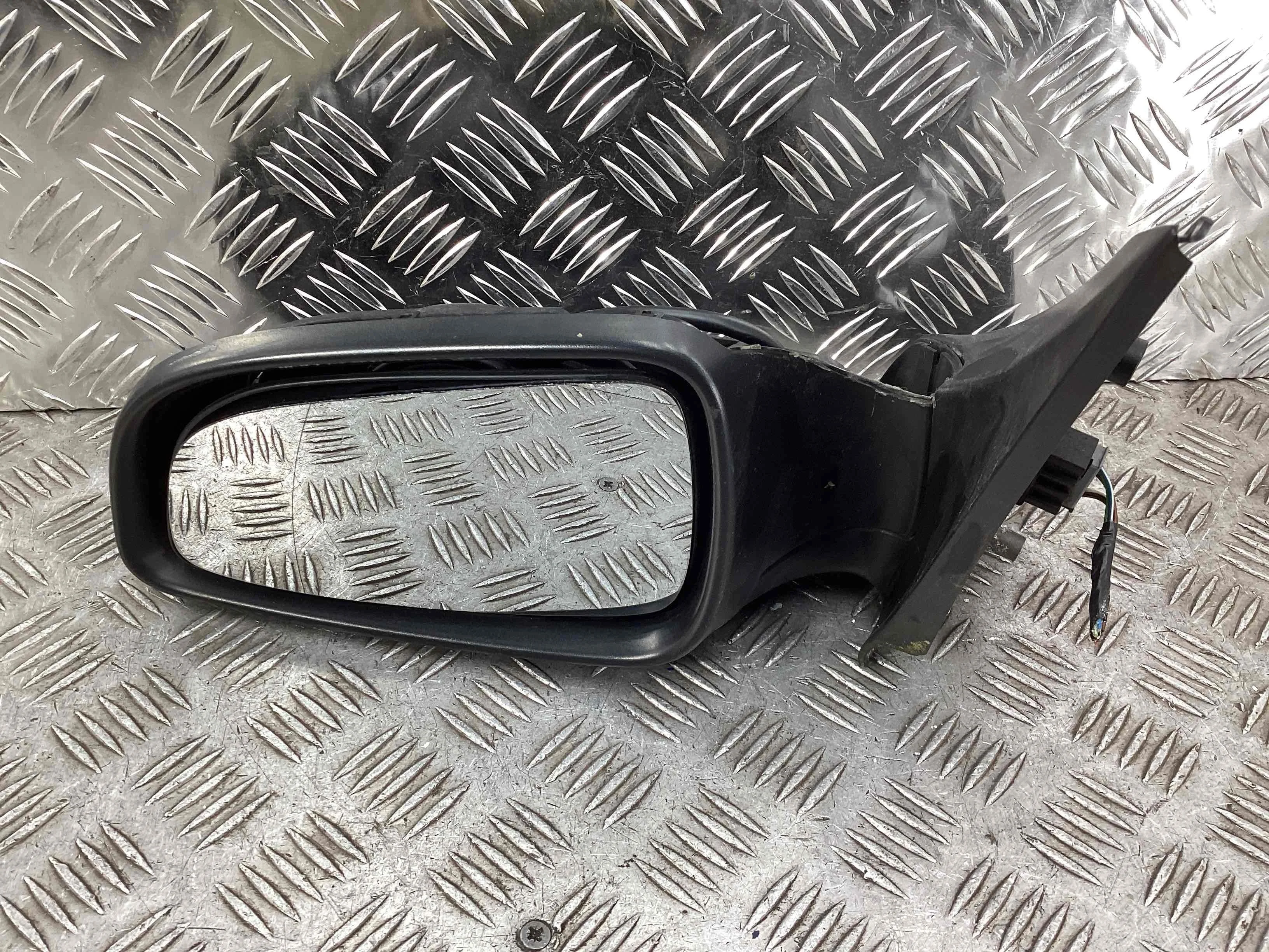 Зеркало наружное левое Opel Astra Astra H 2007-2010 рестайлинг 2008 1,7 CDTi Дизель МКПП 6ст. Универсал.