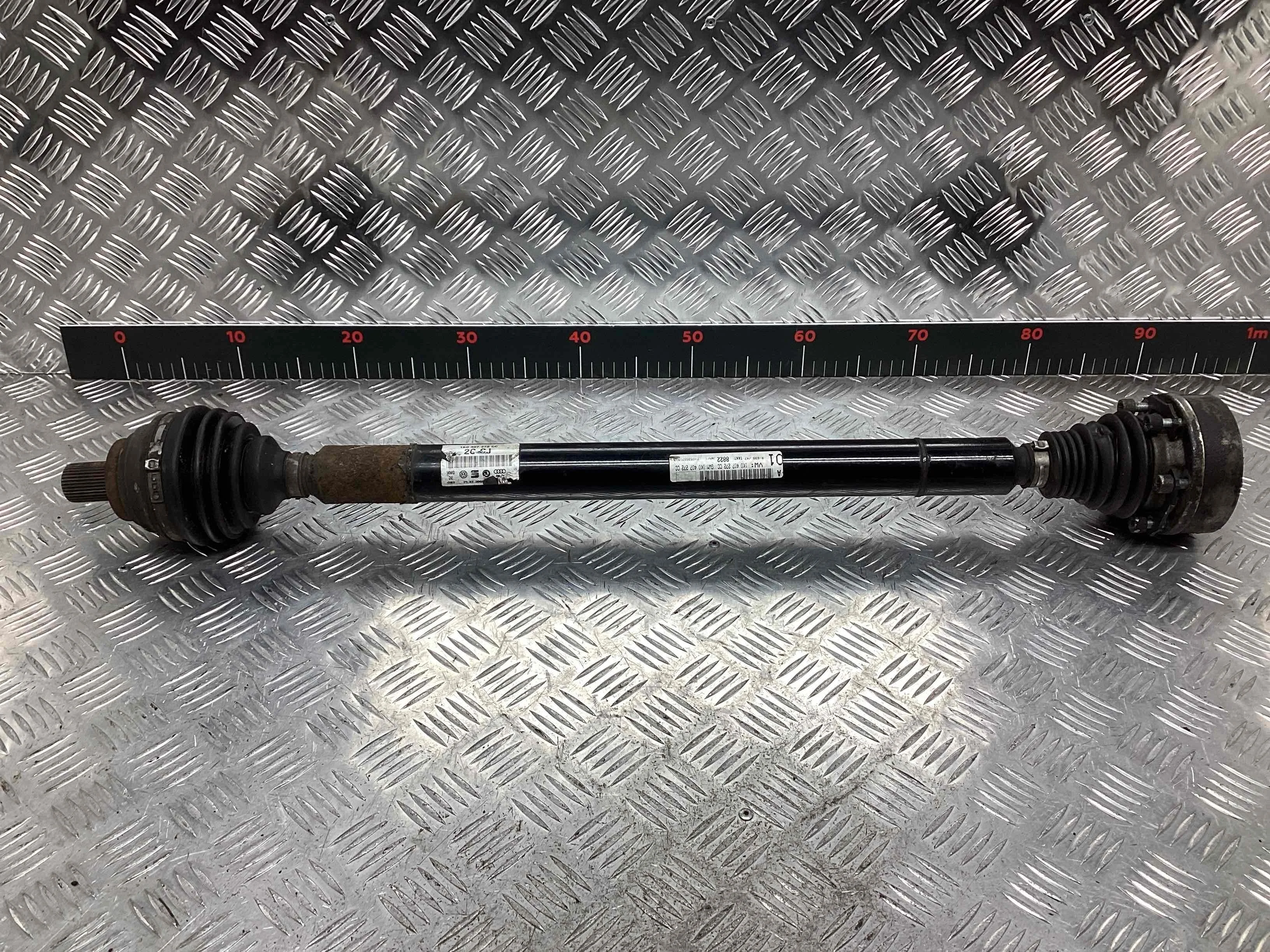 Полуось передняя правая (приводной вал, ШРУС) Volkswagen Golf Golf V (1K) 2004-2009 2005 1,9 TDi Дизель МКПП 5ст. Хэтчбек 5дв.