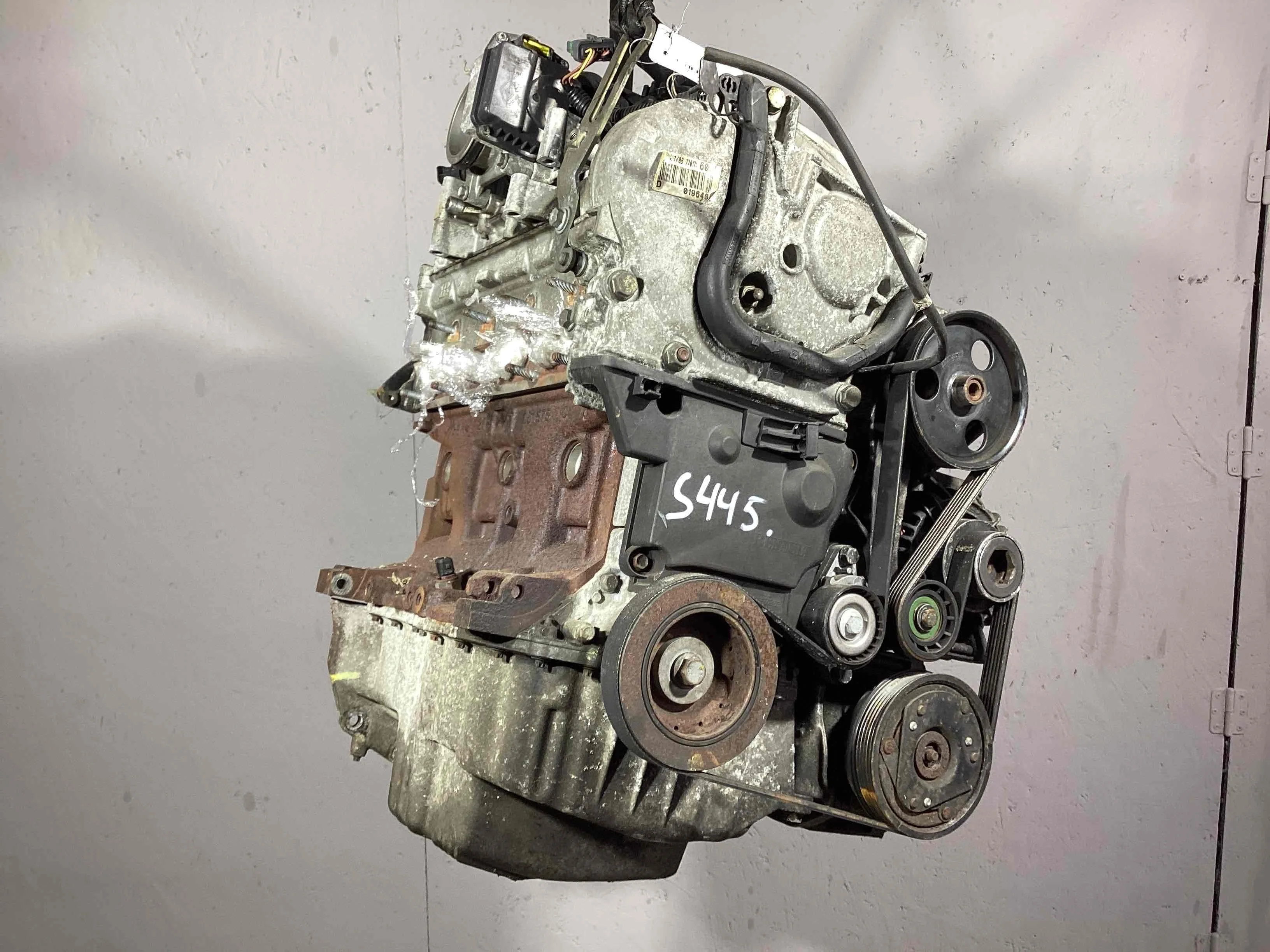 Двигатель Renault Scenic Scenic I (JA) 1999-2003 рестайлинг 2001 1,6 i Бензин МКПП 5ст. Минивэн.