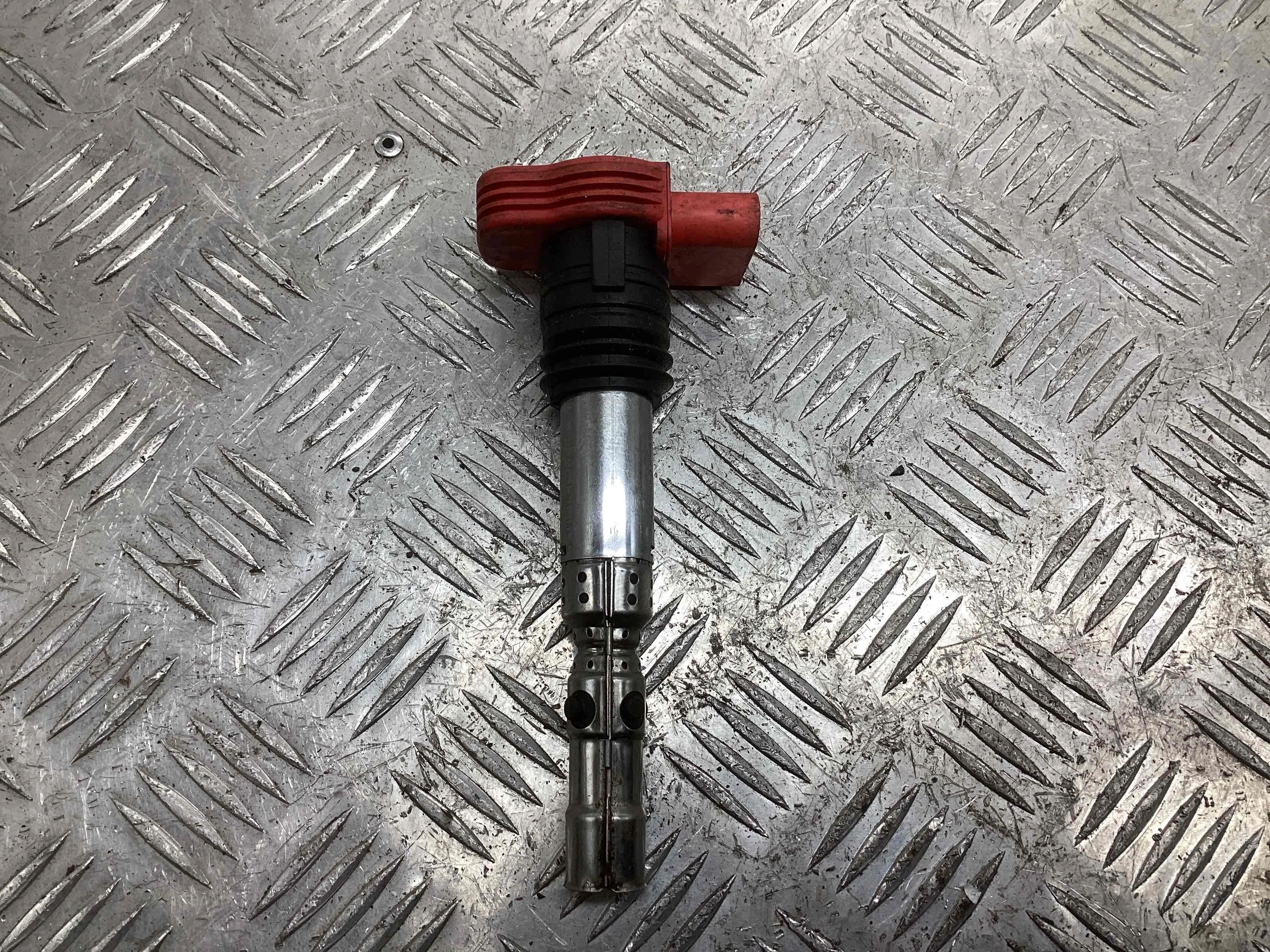 Катушка зажигания Audi A4 A4 B6 (8EC, 8E5) 2000-2004 2003 2,0 i Бензин АКПП Седан.