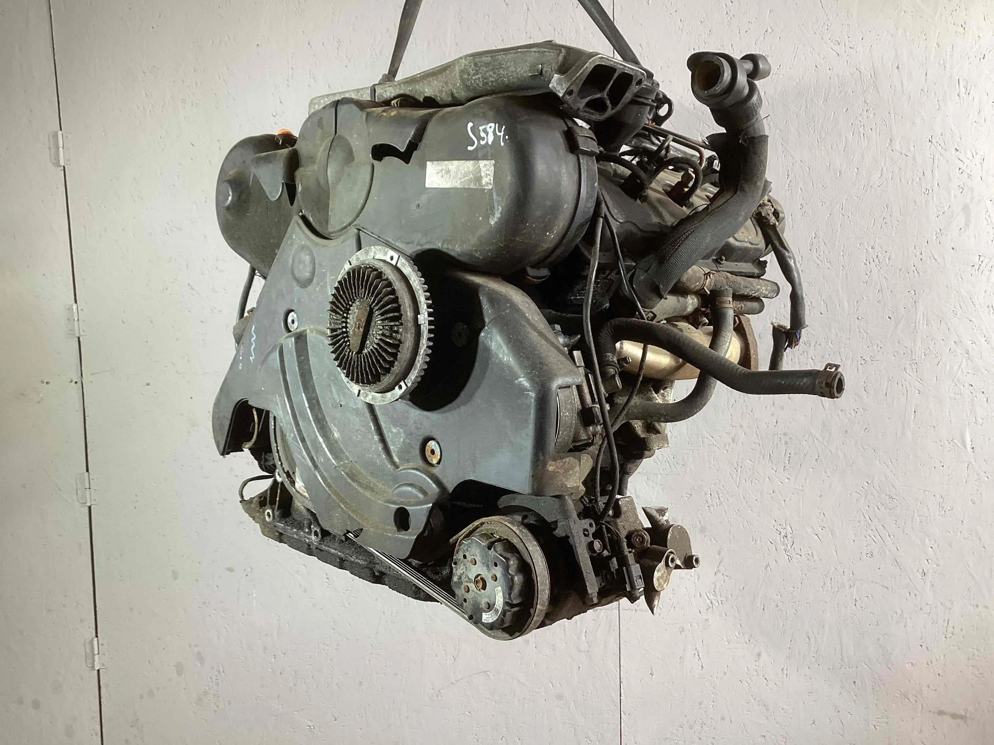 Двигатель Audi A6 A6 C5 (4B) 2001-2004 рестайлинг 2002 2,5 TDi Дизель МКПП 6ст. Универсал.