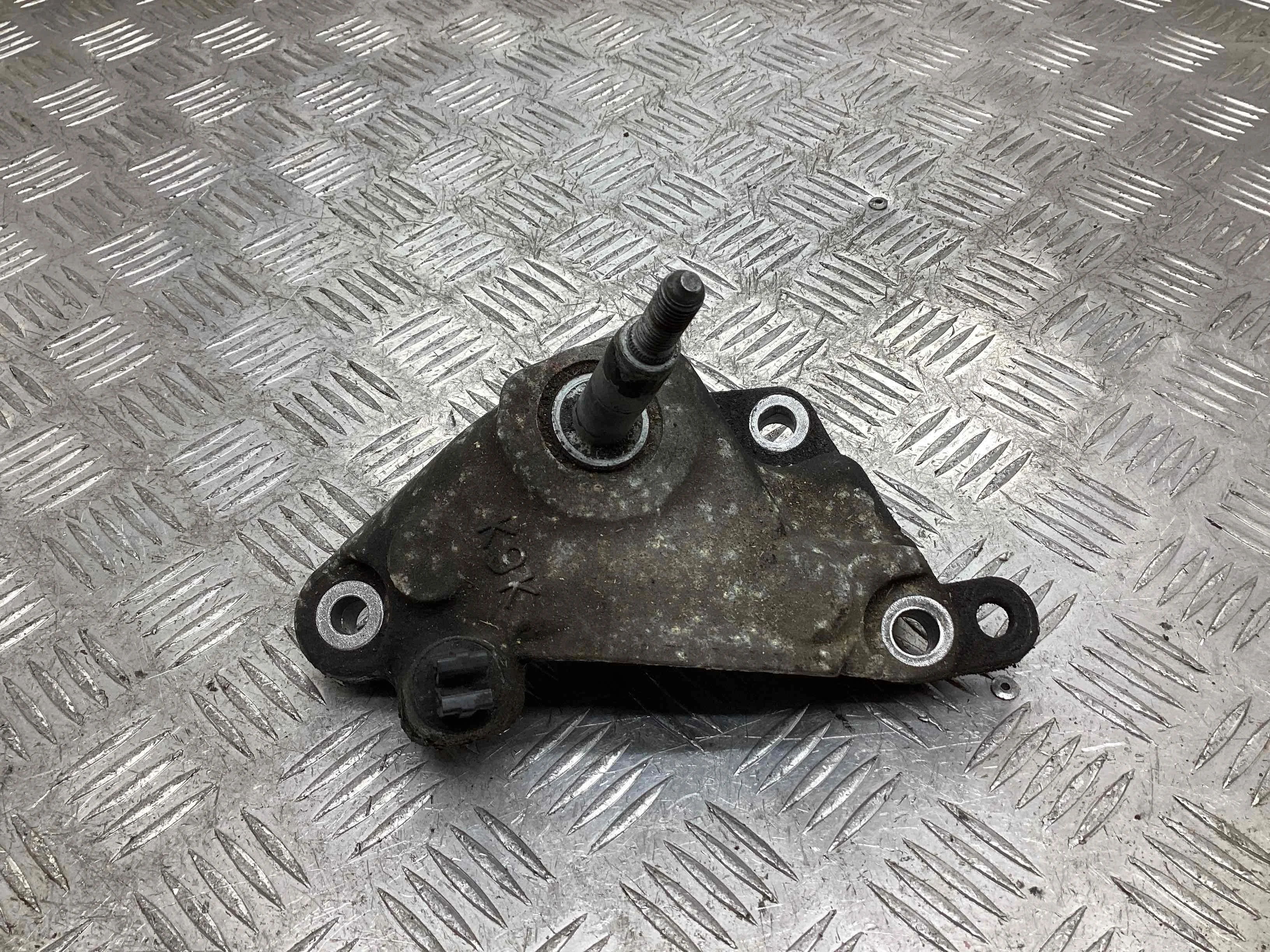 Кронштейн КПП Renault Megane Megane II 2002-2006 2006 1,5 TDi Дизель МКПП 6ст. Хэтчбек 5дв.
