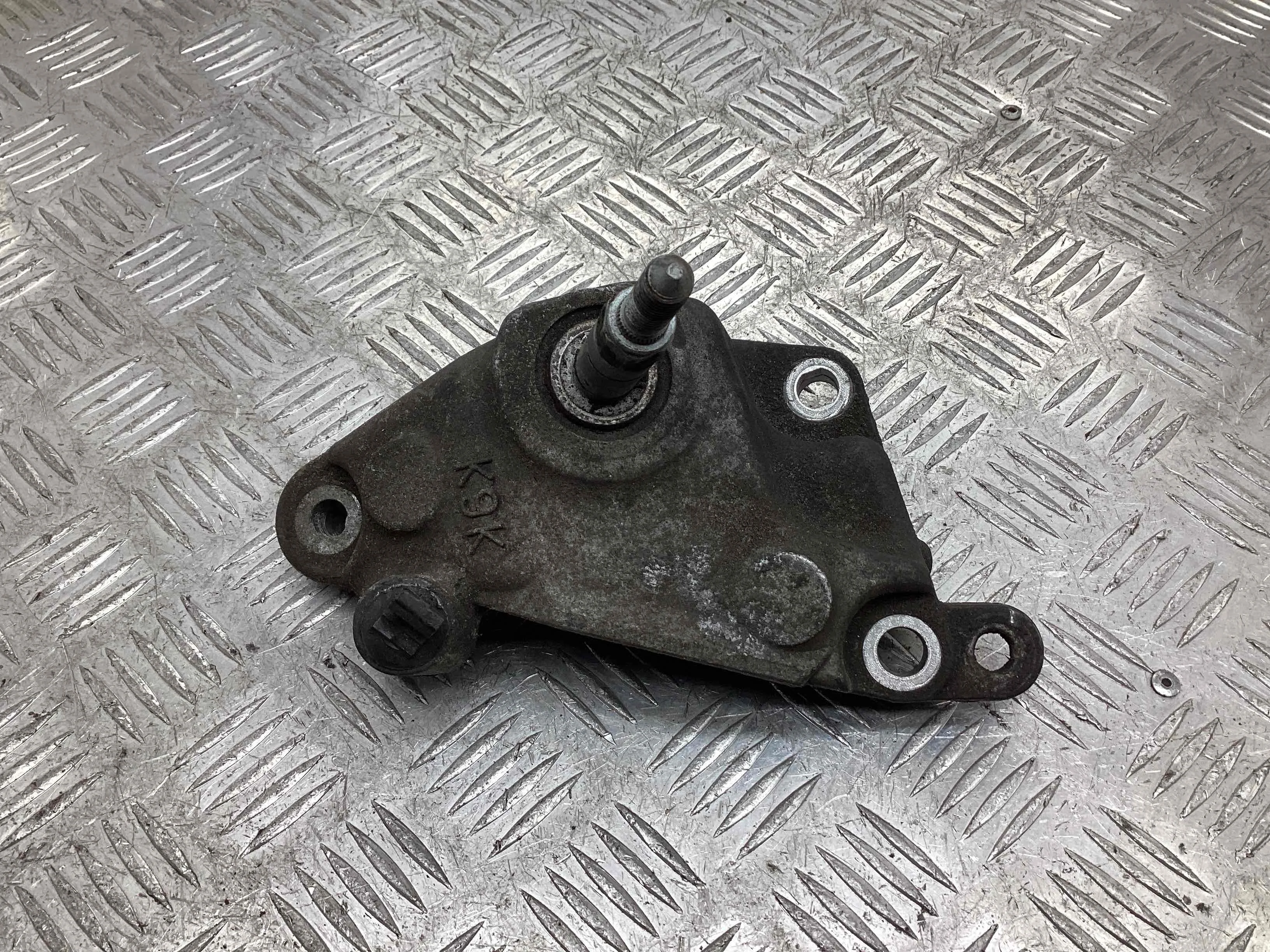 Кронштейн КПП Renault Megane Megane II 2002-2006 2006 1,5 DCi Дизель МКПП 6ст. Хэтчбек 5дв.