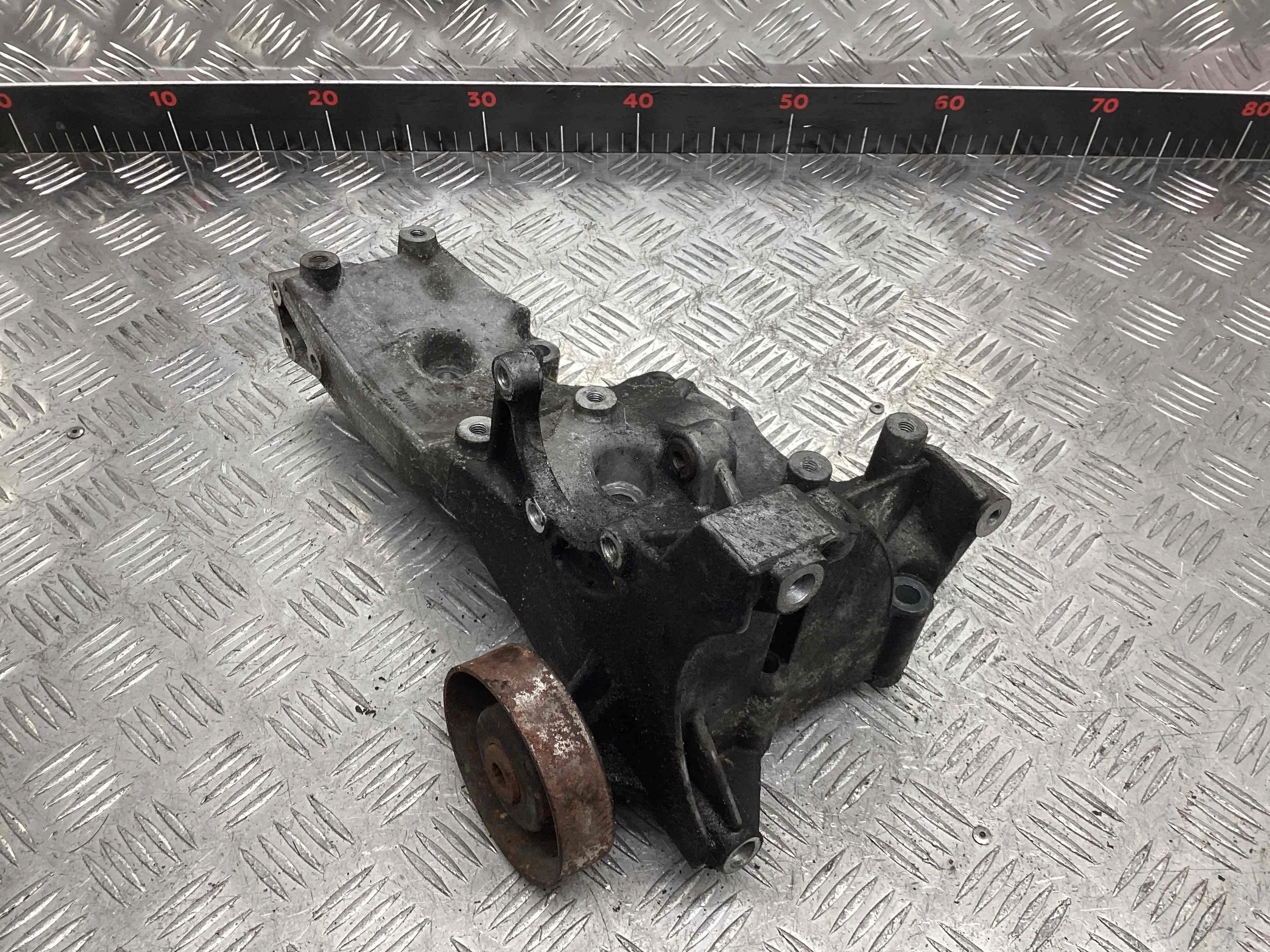 Кронштейн генератора Audi A4 A4 B6 (8EC, 8E5) 2000-2004 2002 1,8 Ti Бензин МКПП Универсал.