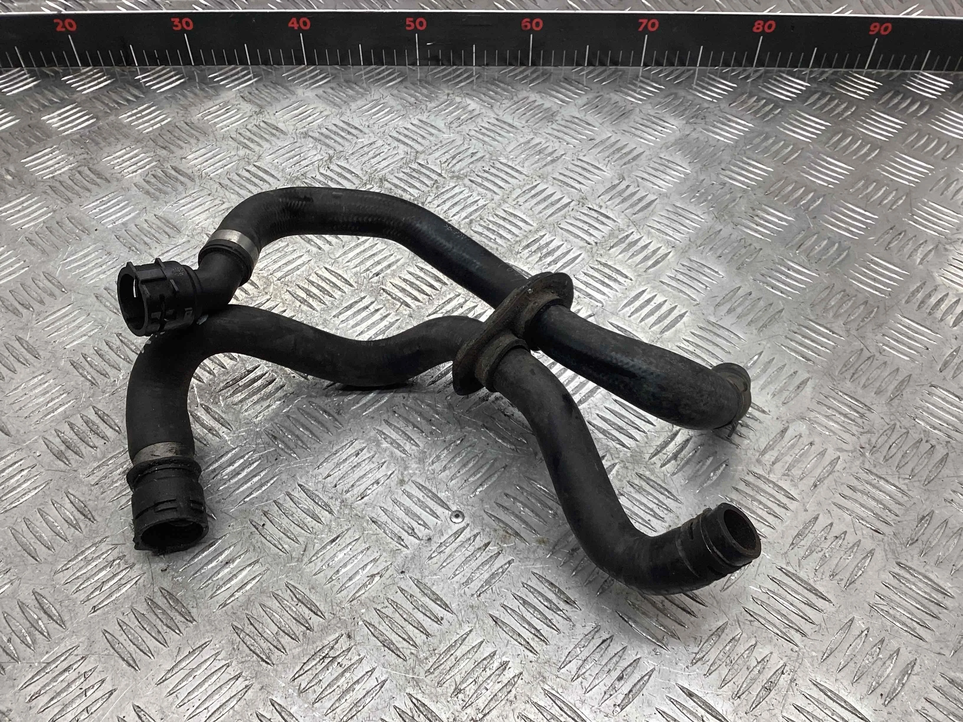 Патрубок отопителя (печки) Audi A4 A4 B6 (8EC, 8E5) 2000-2004 2002 1,8 Ti Бензин МКПП Универсал.