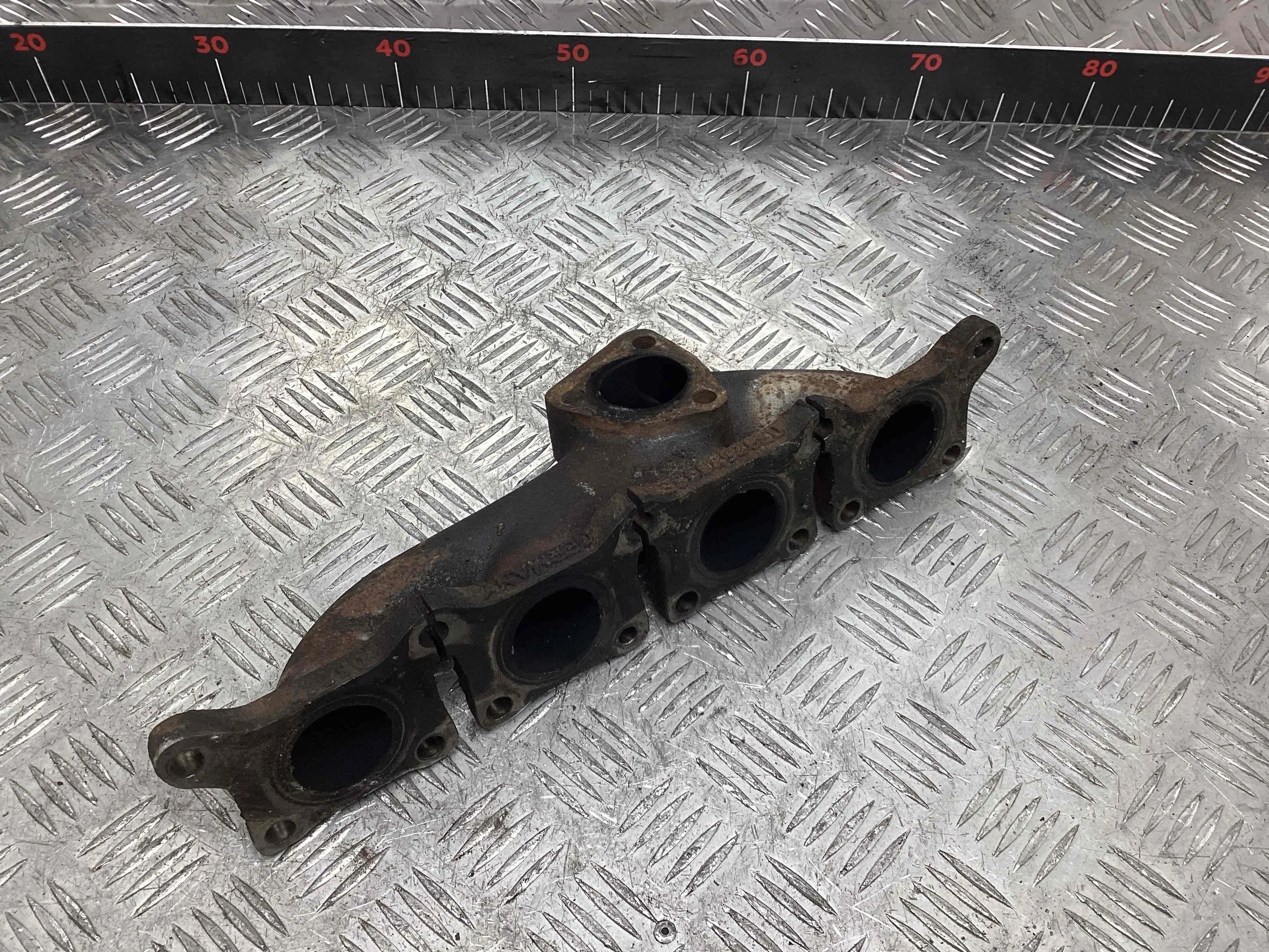 Коллектор выпускной Audi A4 A4 B6 (8EC, 8E5) 2000-2004 2002 1,8 Ti Бензин МКПП Универсал.