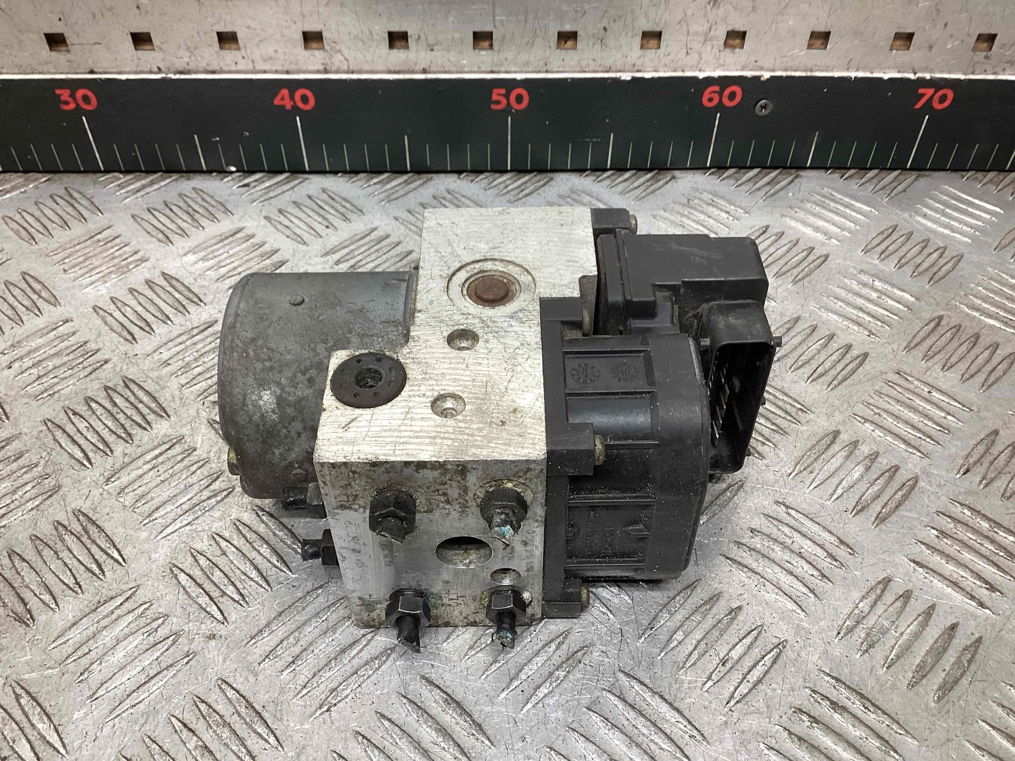 Блок ABS Audi A4 A4 B5 (8D) 1994-1999 1998 1,8 i Бензин МКПП Седан.