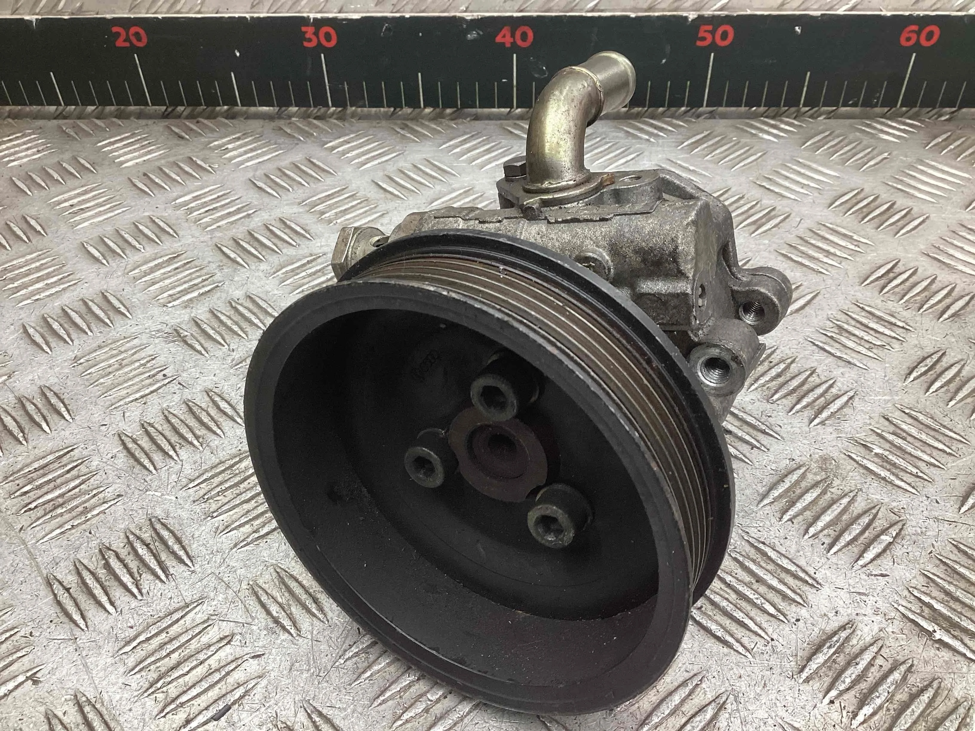 Насос гидроусилителя руля Volkswagen Golf Golf IV (1J) 1997-2004 2000 1,4 i Бензин МКПП Хэтчбек.
