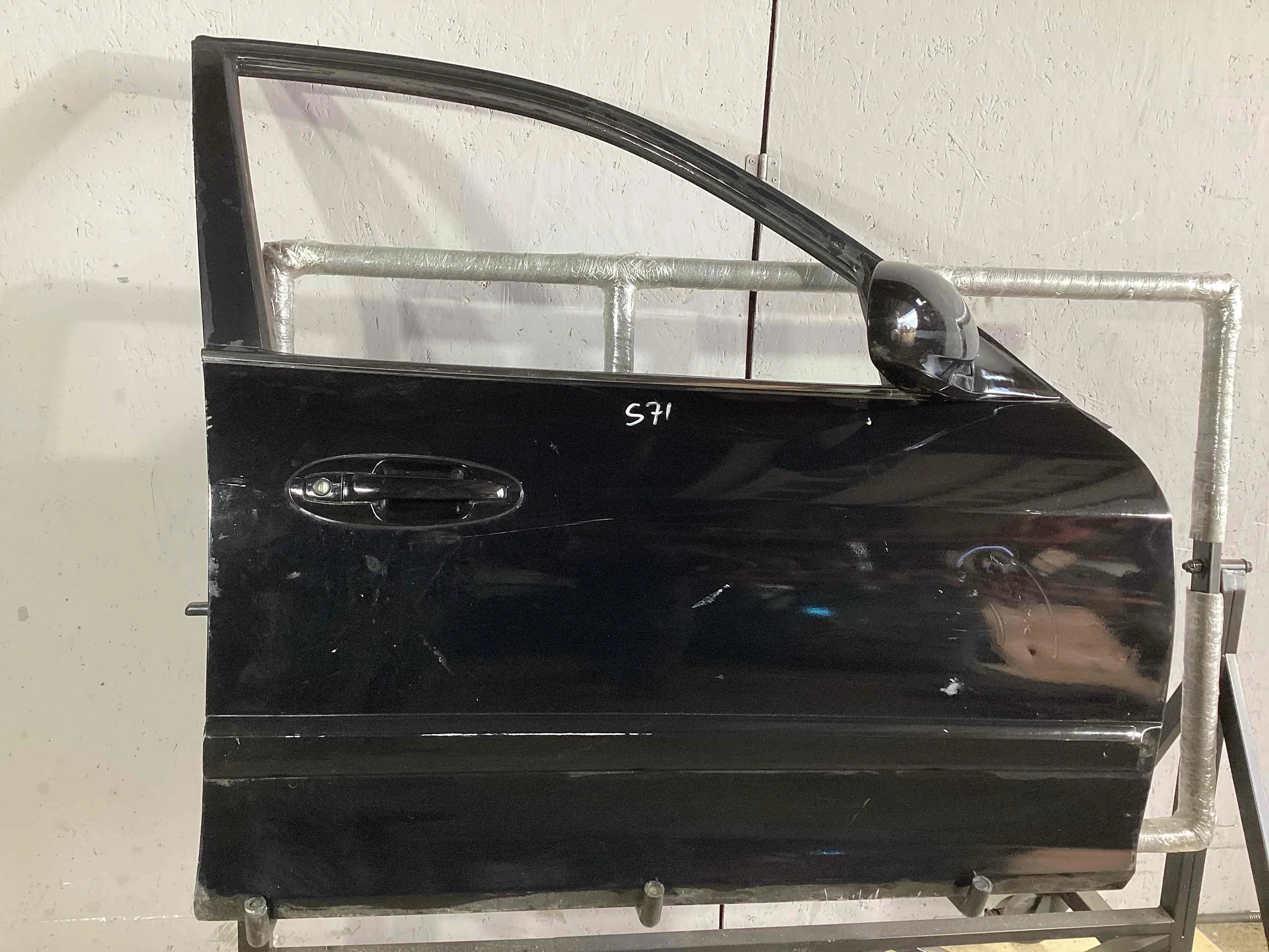 Дверь передняя правая Hyundai Sonata Sonata IV (EF) 2001-2004 рестайлинг 2003 2,0 i Бензин МКПП 5ст. Седан.