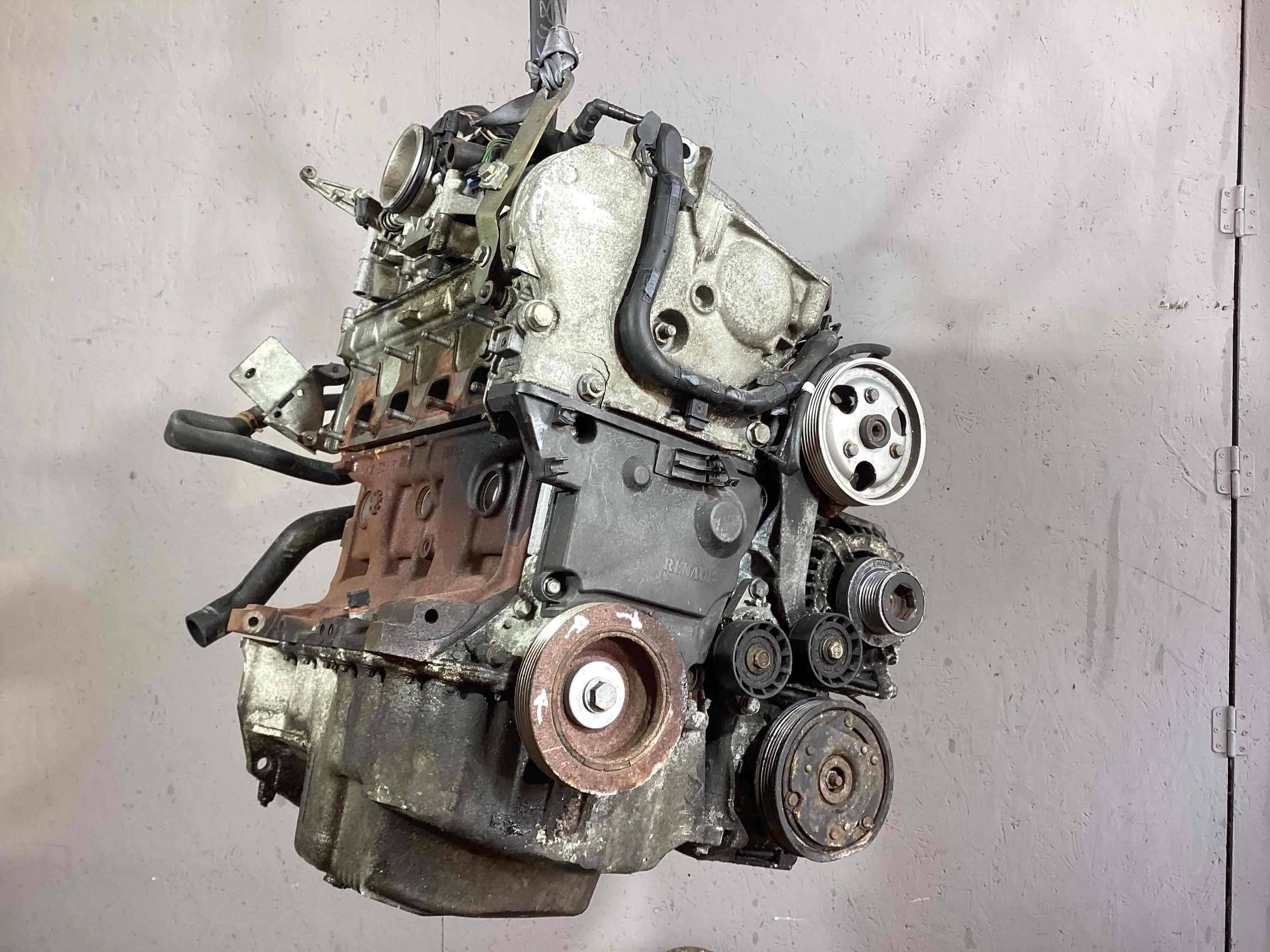 Двигатель Renault Megane Megane I 1995-2002 1999 1,6 i Бензин МКПП 5ст. Хэтчбек 5дв.
