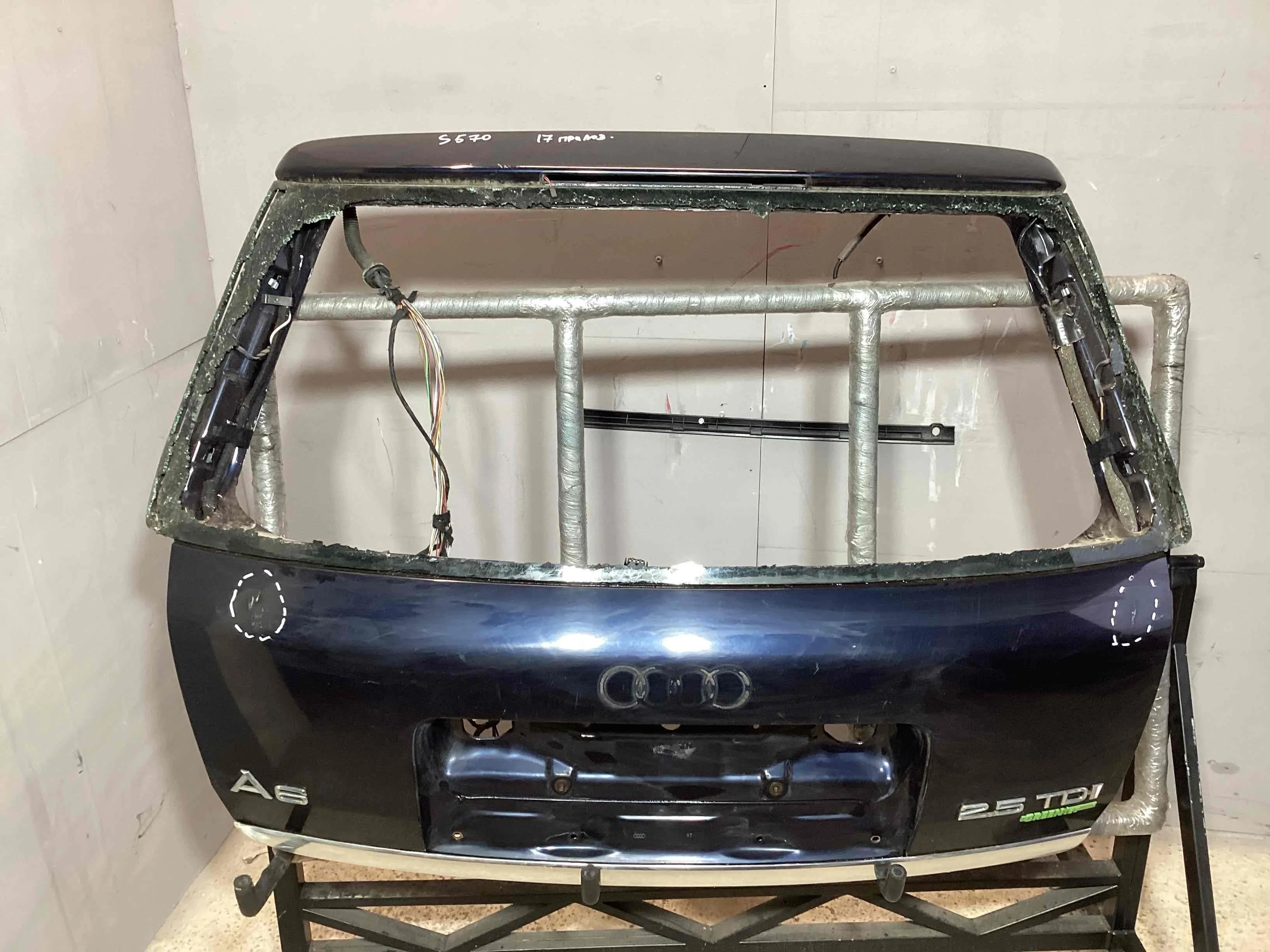 Крышка багажника (дверь 3-5) Audi A6 A6 C5 (4B) 1997-2001 1999 2,5 TDi Дизель АКПП Универсал.