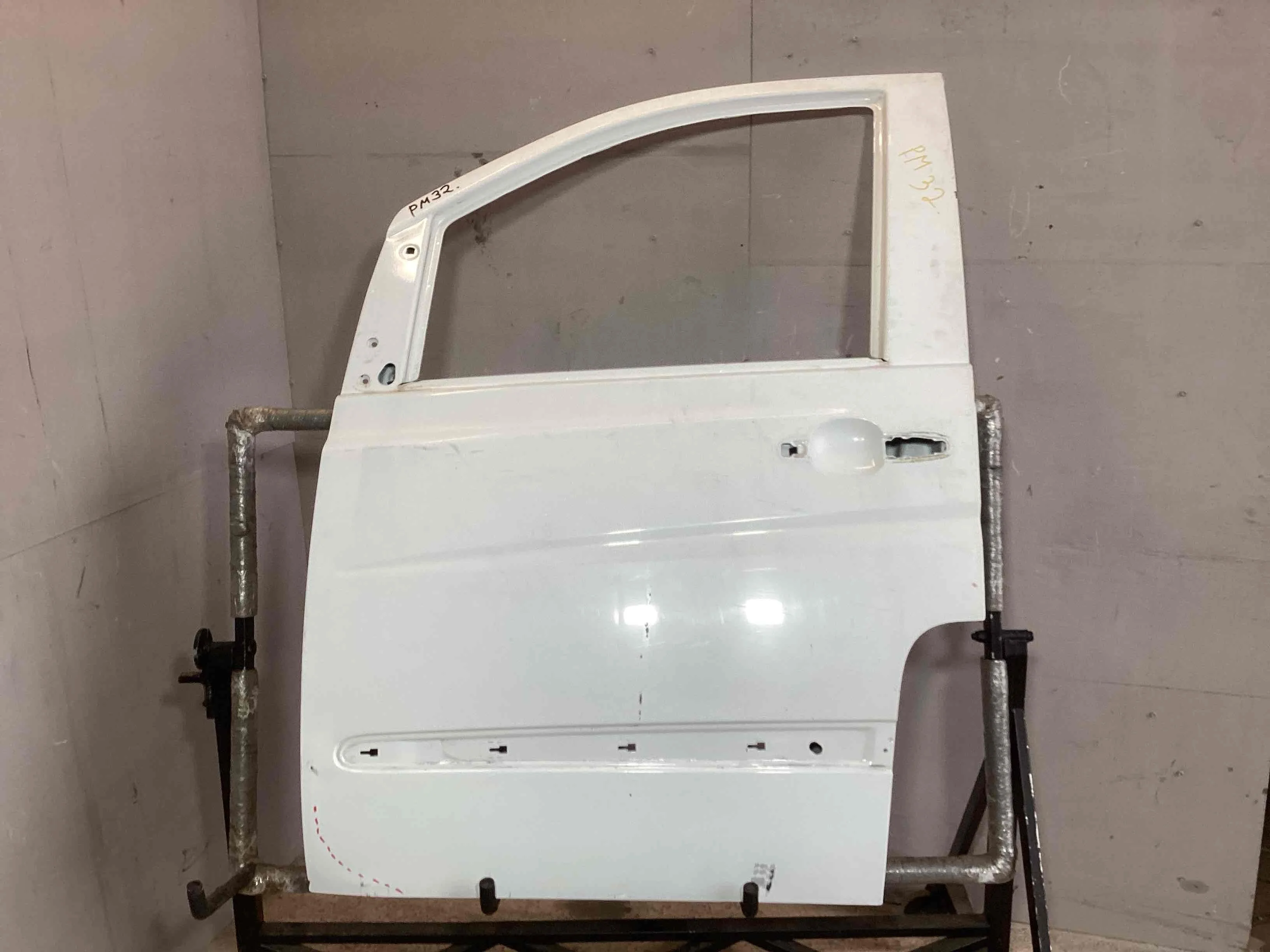 Дверь передняя левая Mercedes Vito II (W639) 2003-2010  2008 2,2 CDi Дизель МКПП 6ст. Микроавтобус.