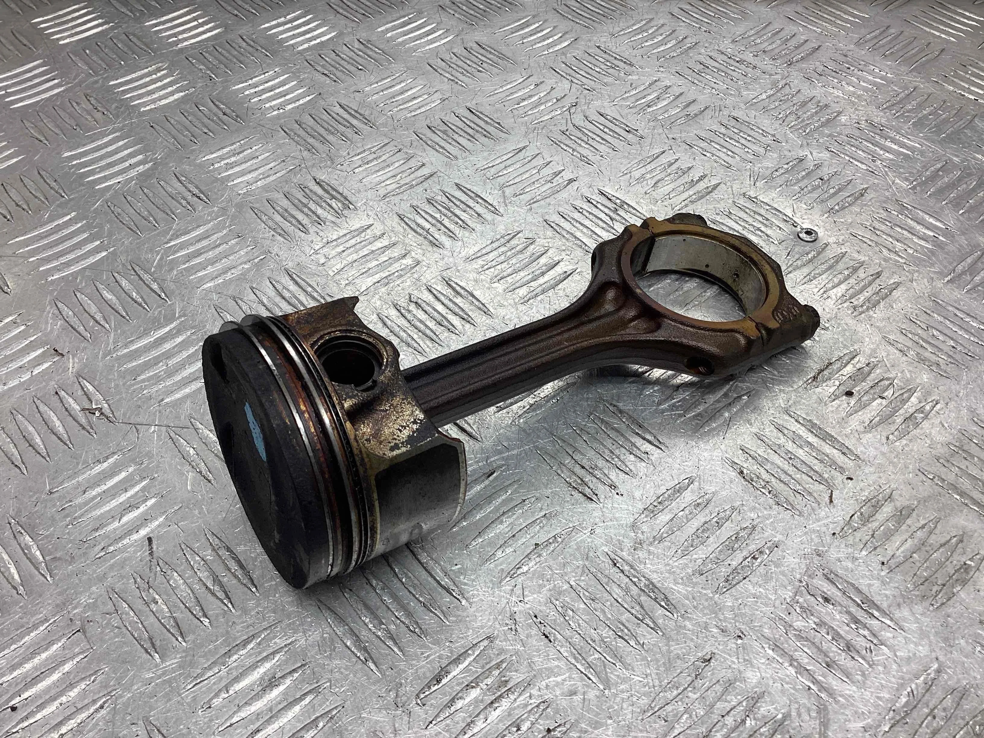 Поршень Seat Leon Leon II (1P) 2005-2012 2008 1,4 TSi Бензин МКПП Хэтчбек.