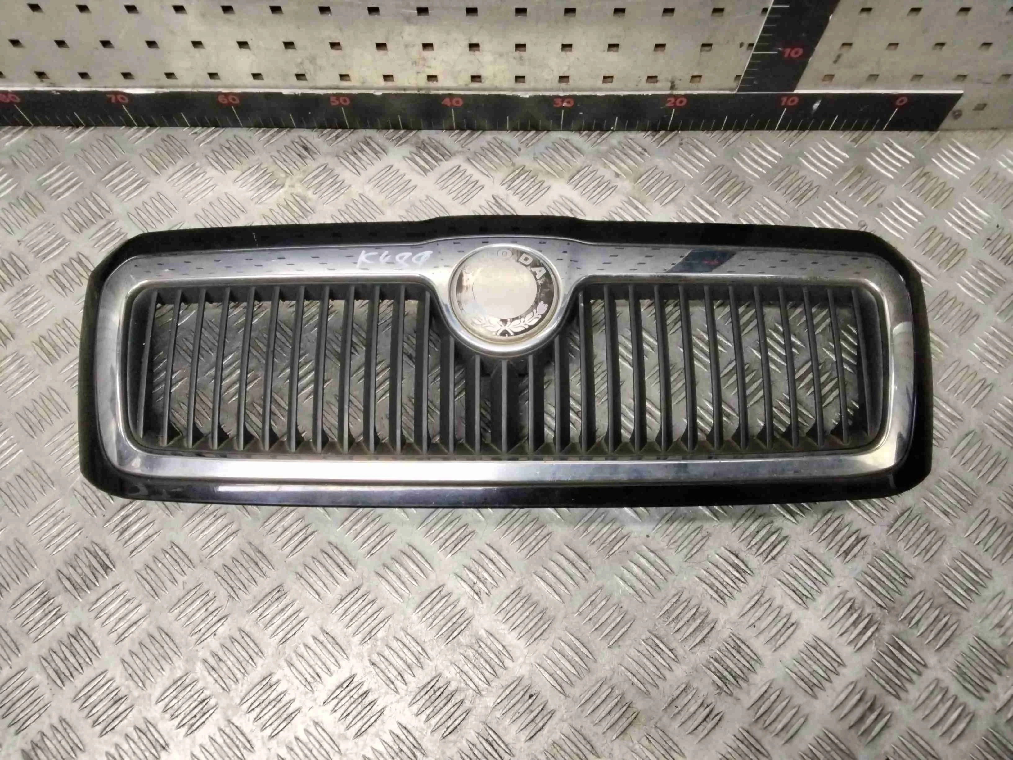 Решетка радиатора Skoda Octavia Octavia A4 Tour (1U) 1996-2010 1998 1,9 TDi Дизель АКПП Универсал.