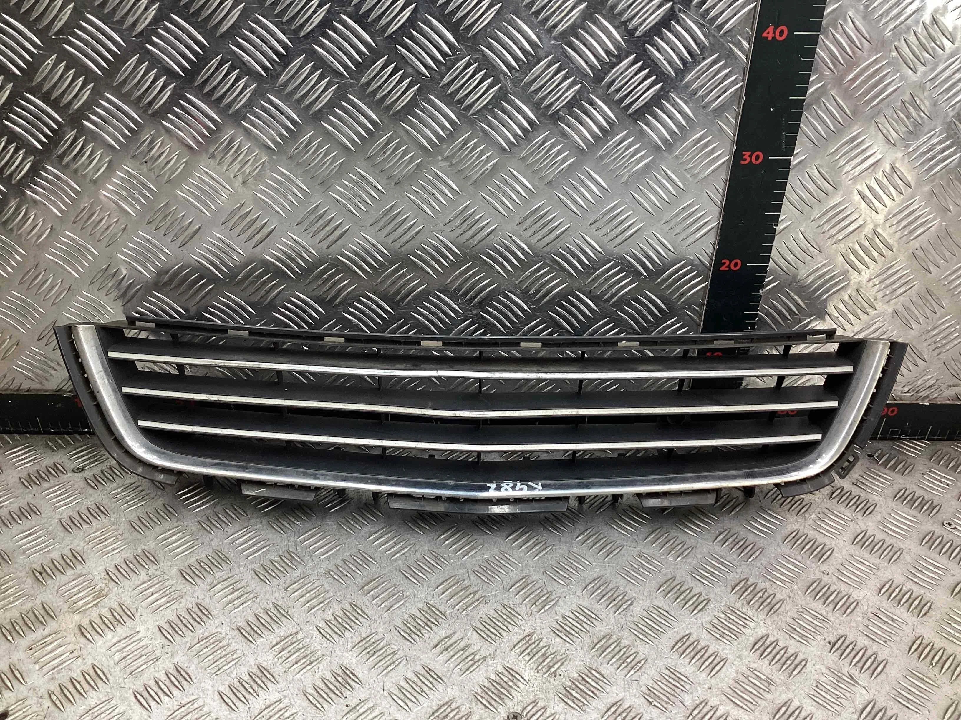 Заглушка (решетка) в бампер Opel Astra Astra H 2007-2010 рестайлинг 2009 1,9 CDTi Дизель МКПП 6ст. Хэтчбек 5дв.
