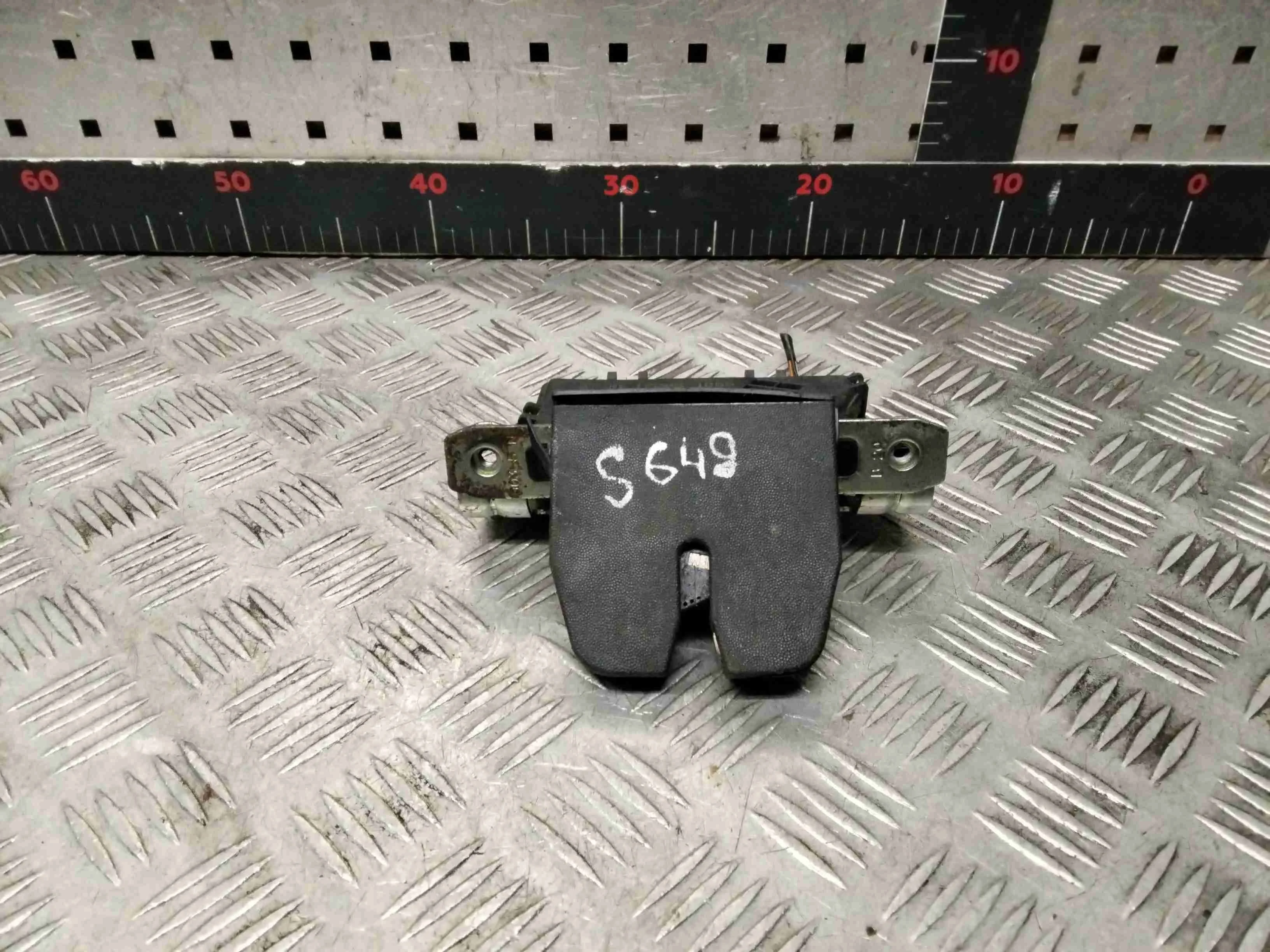 Замок багажника Opel Astra Astra H 2004-2007 2005 1,2 i Бензин МКПП 5ст. Хэтчбек 5дв.