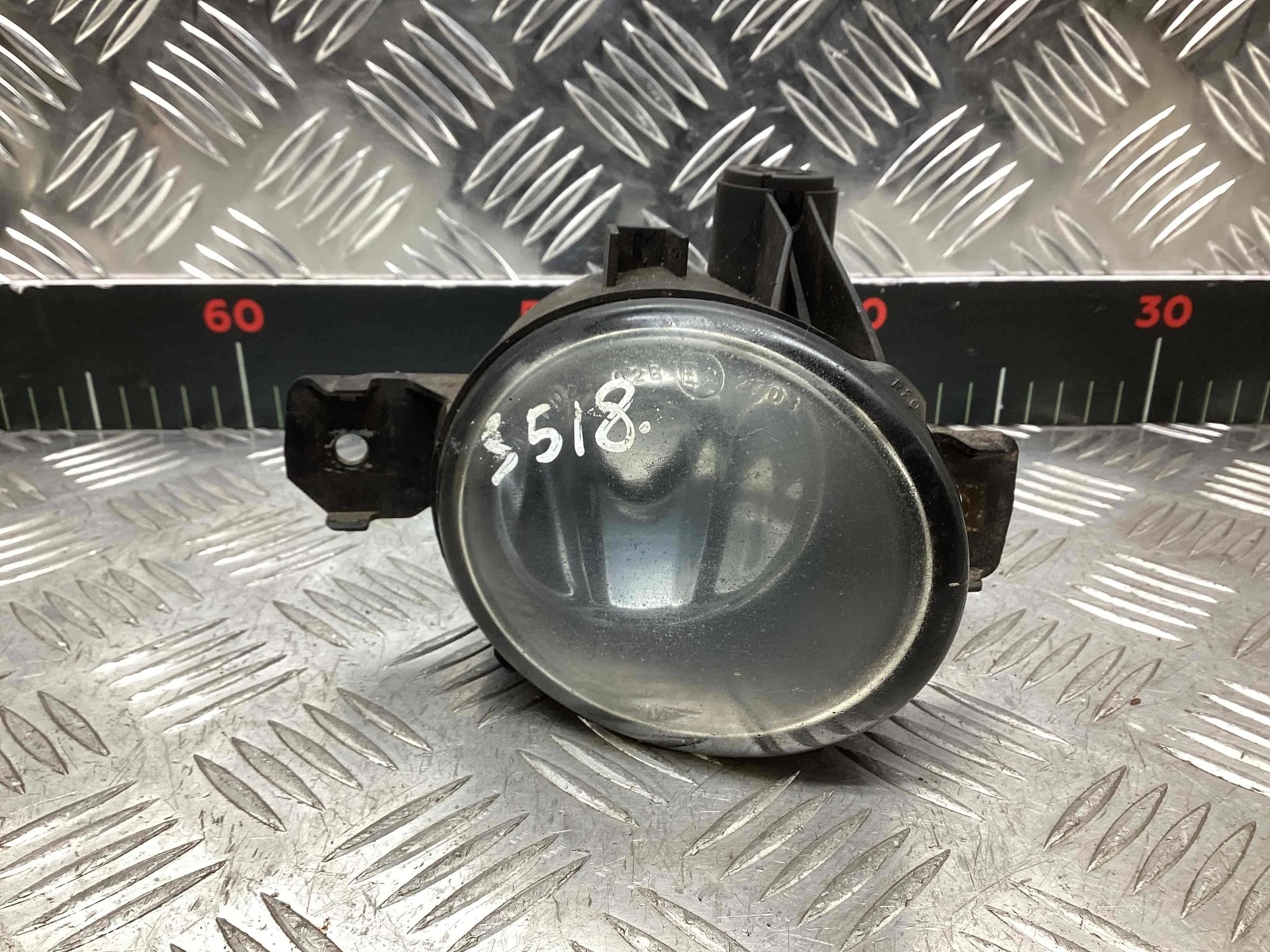 Фара противотуманная правая BMW 1-Series (E81/82/87/88) 2004-2007  2005 1,6 i Бензин МКПП Хэтчбек 5дв.