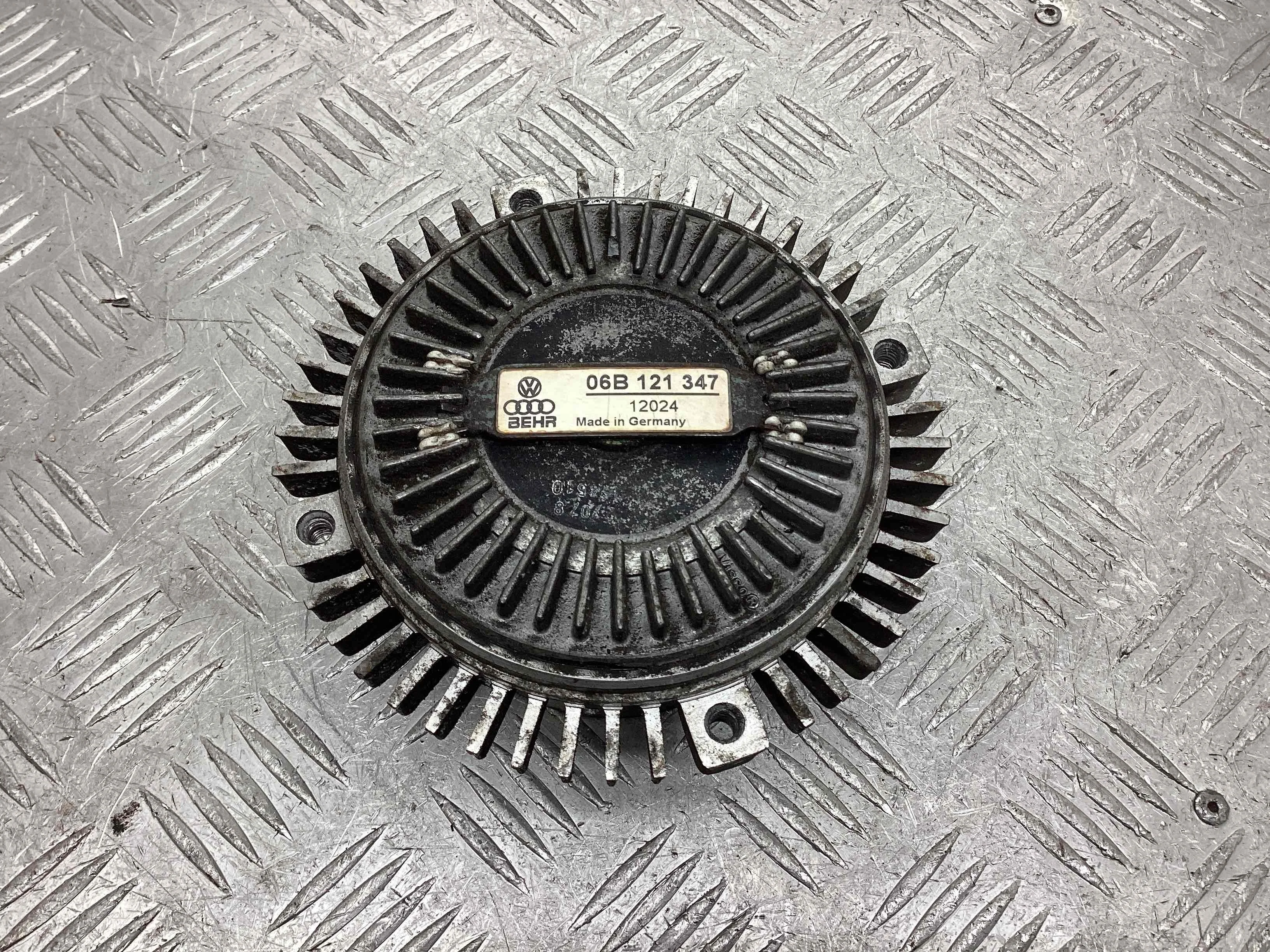 Вискомуфта Volkswagen Passat Passat B5 (3B) 1996-2000 1998 1,6 i Бензин МКПП 5ст. Универсал.