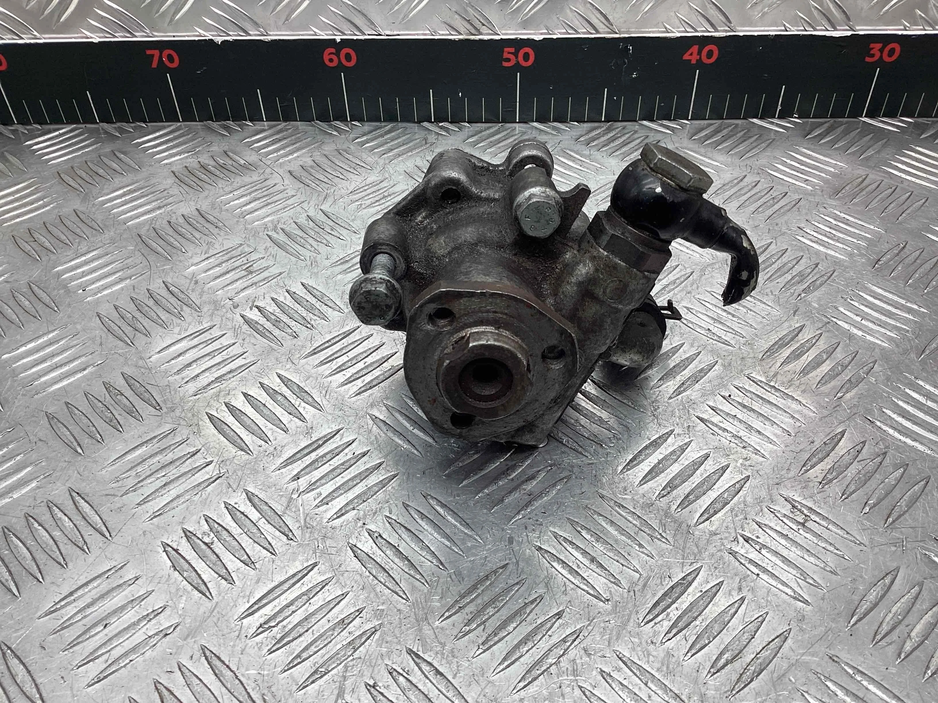 Насос гидроусилителя руля Volkswagen Golf Golf IV (1J) 1997-2004 1999 1,4 i Бензин МКПП 5ст. Хэтчбек.