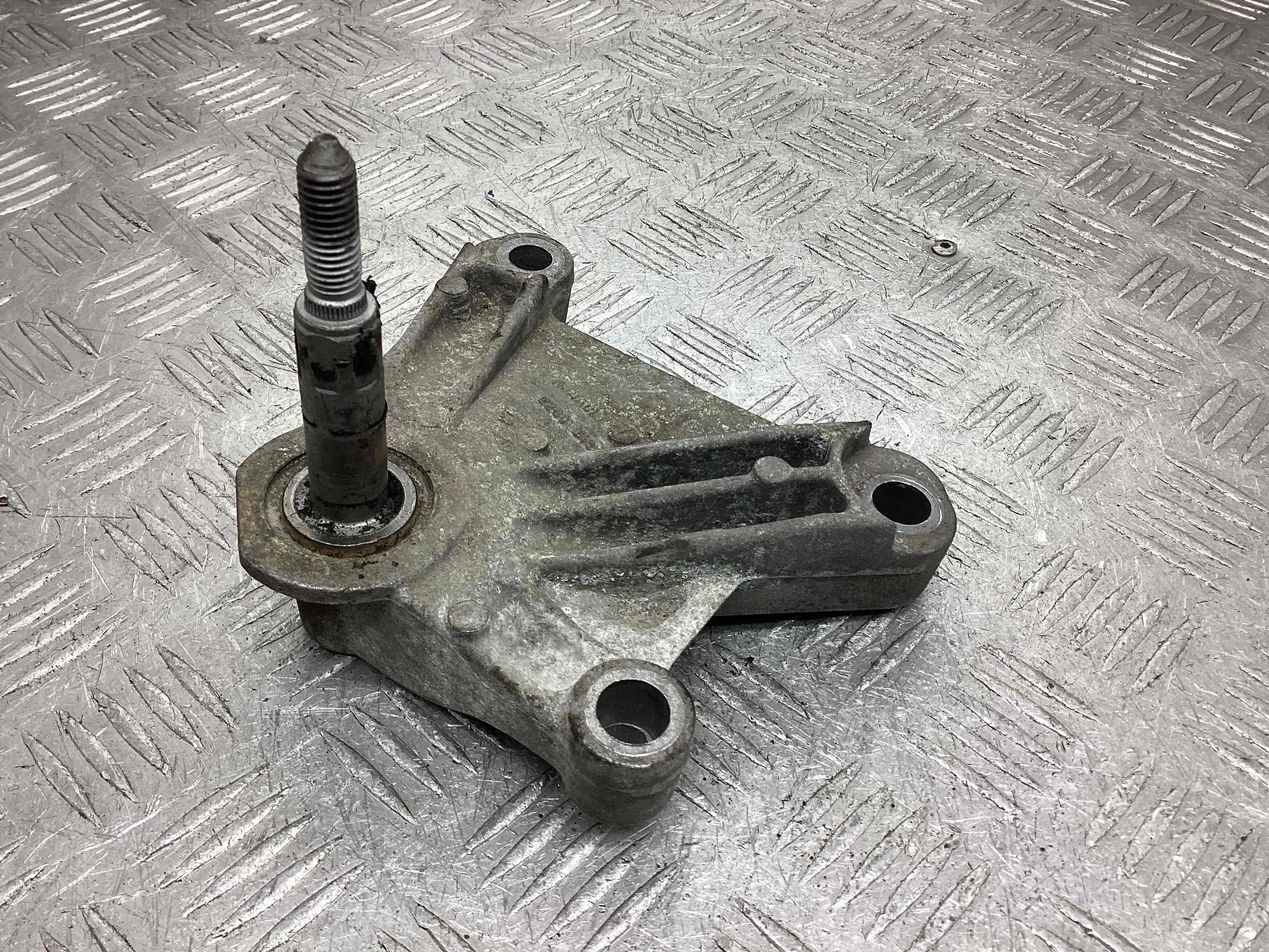 Кронштейн КПП Renault Modus Modus 2004-2012 2009 1,6 i Бензин АКПП Хэтчбек 5дв.
