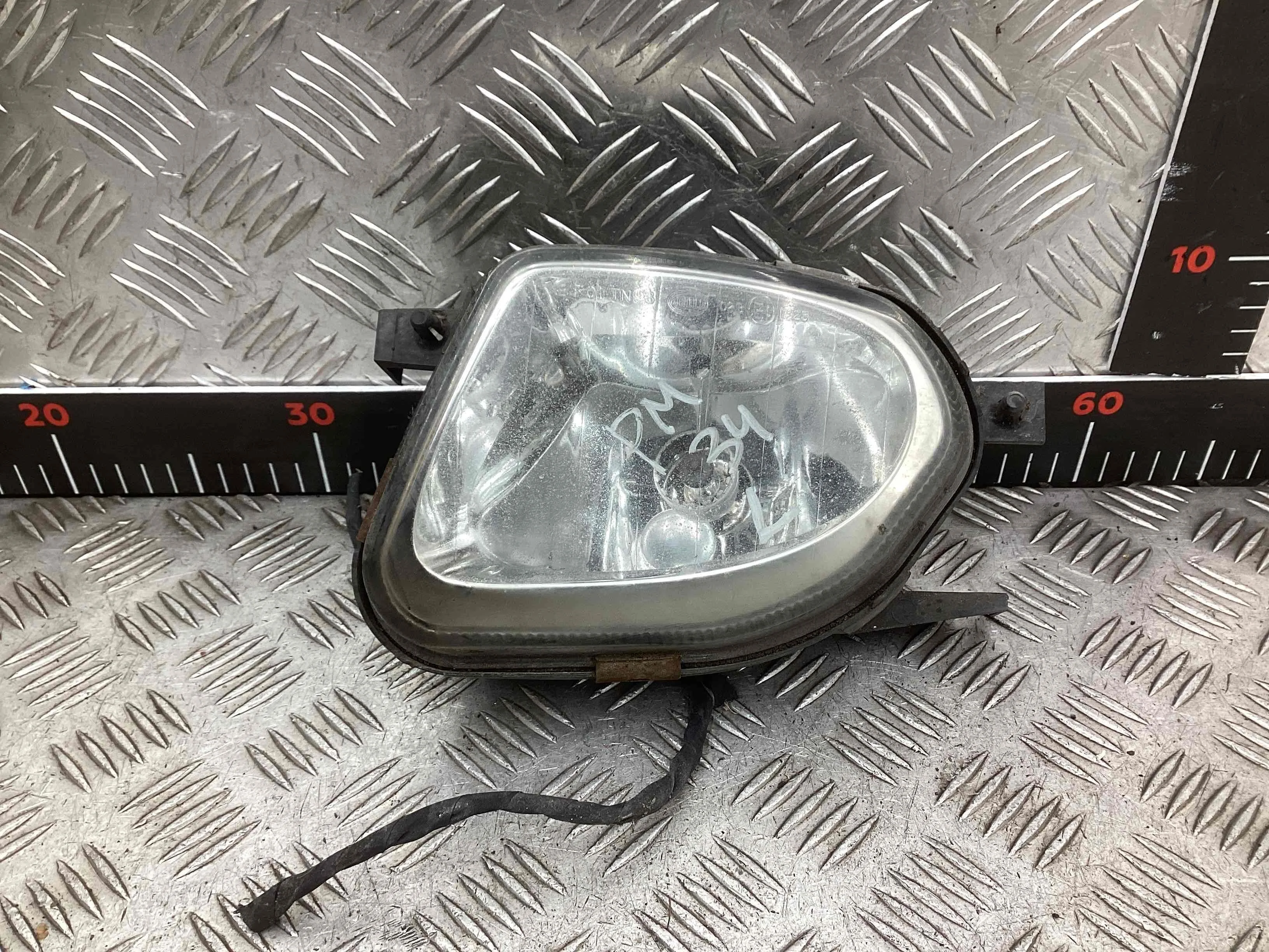 Фара противотуманная левая Mercedes E (W211) 2002-2006  2003 2,2 CDi Дизель АКПП Седан.