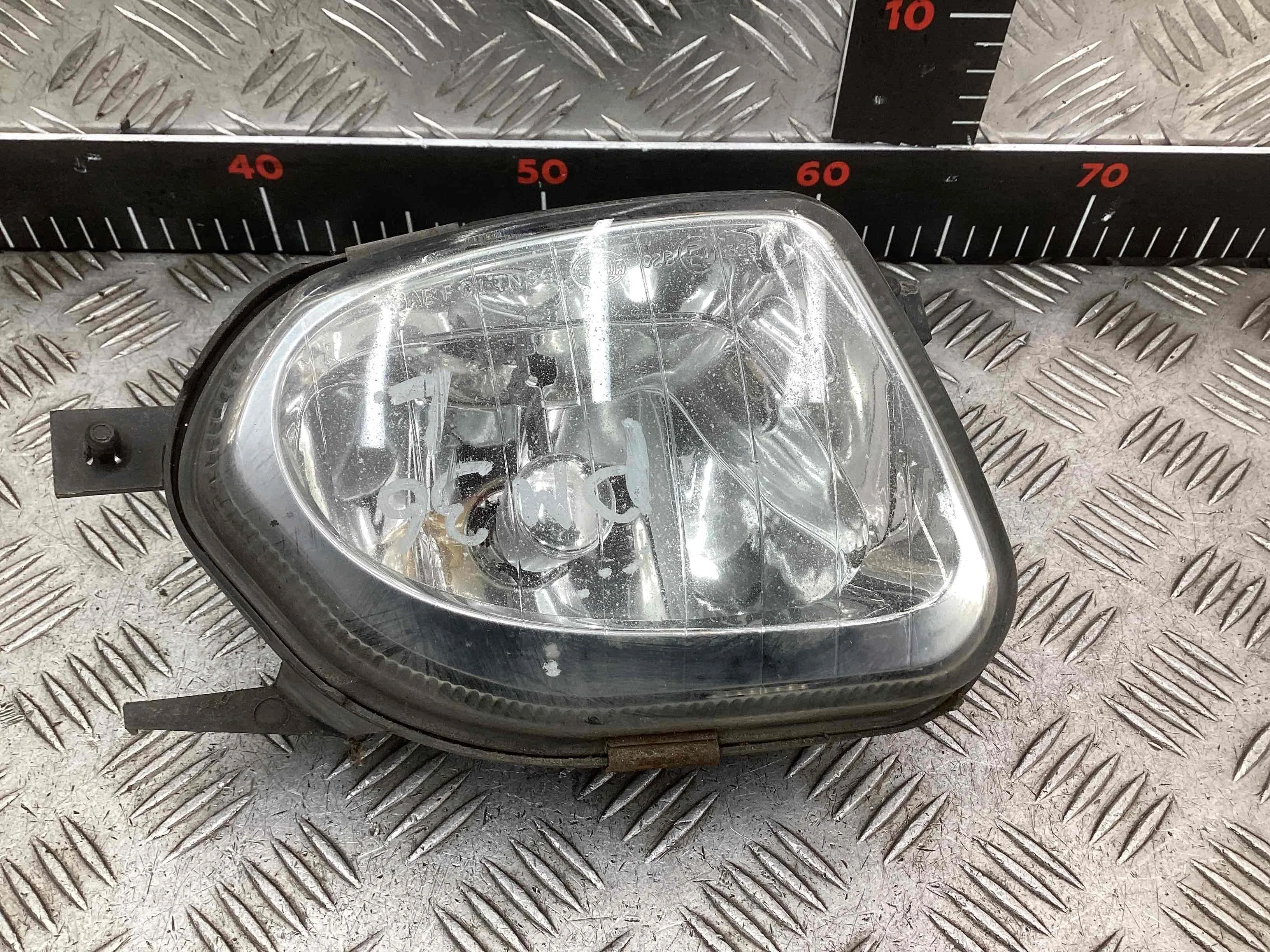 Фара противотуманная правая Mercedes E (W211) 2002-2006  2004 3,2 i Бензин АКПП Универсал.