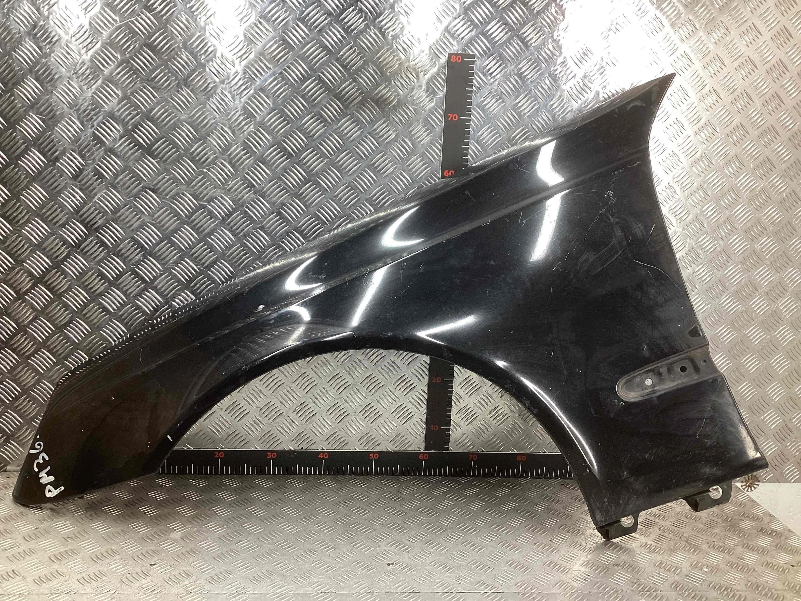 Крыло переднее левое Mercedes E (W211) 2002-2006  2004 3,2 i Бензин АКПП Универсал.