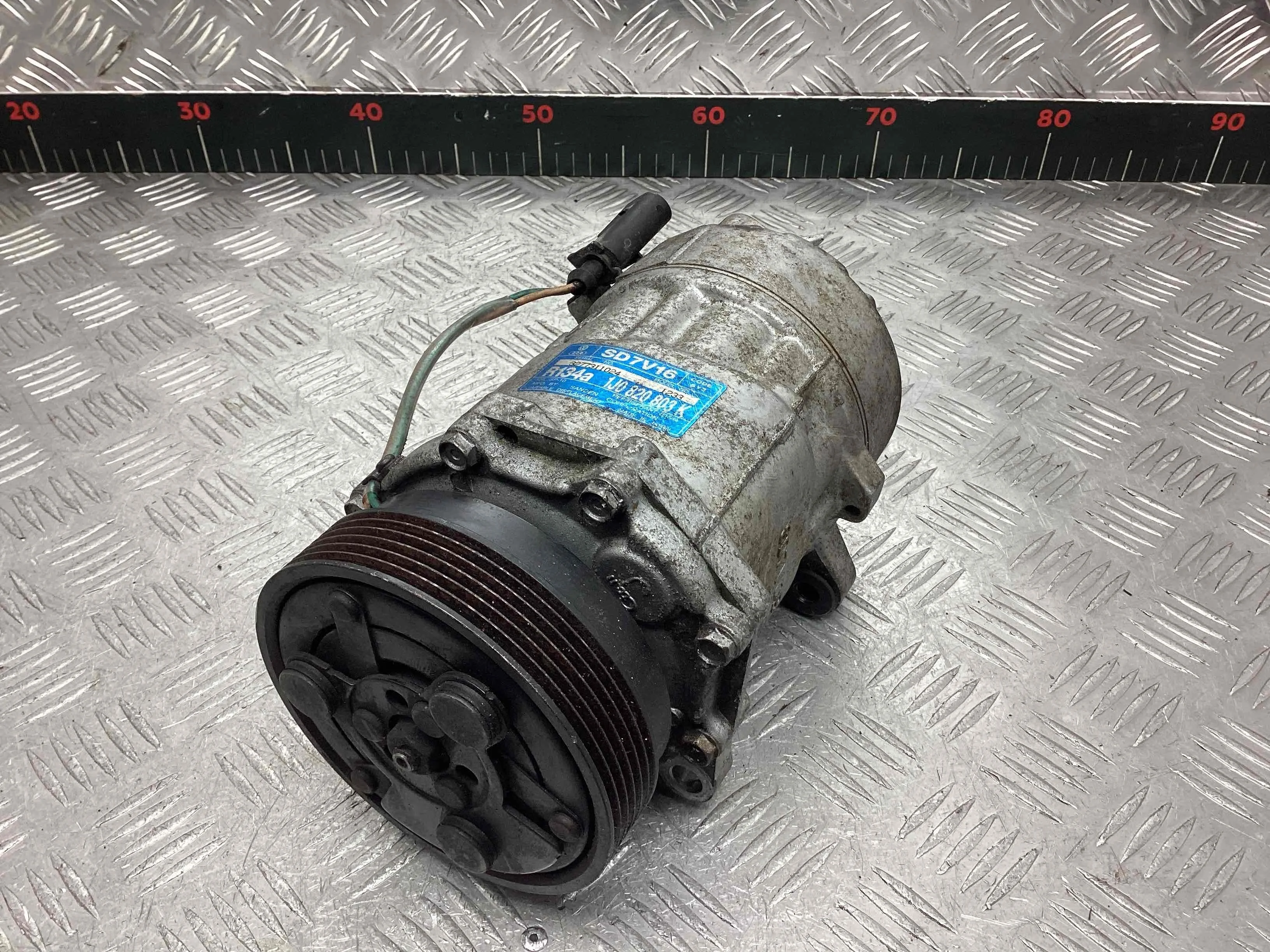 Компрессор кондиционера Volkswagen Golf Golf IV (1J) 1997-2004 2001 1,9 TDi Дизель АКПП Хэтчбек 3дв.