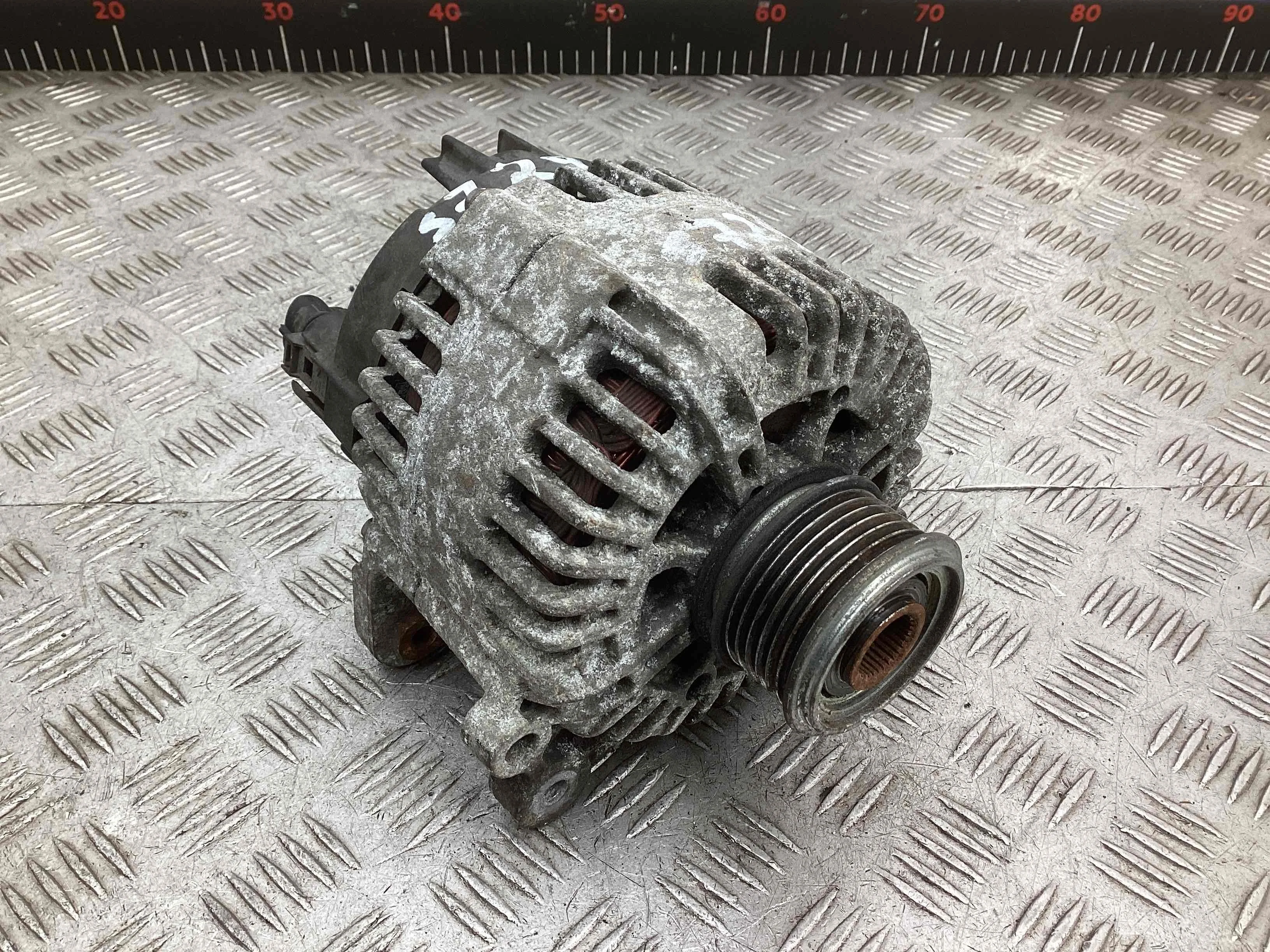 Генератор Volkswagen Touran Touran I (1T) 2003-2006 2004 1,9 TDi Дизель МКПП 6ст. Минивэн.