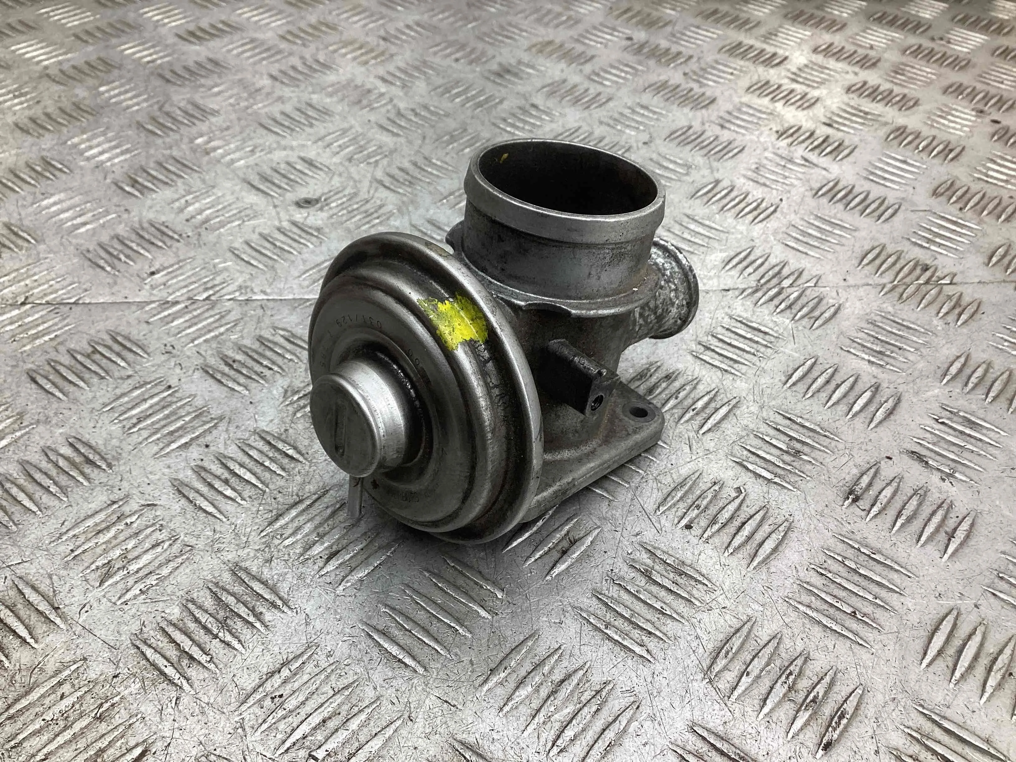 Клапан EGR BMW 3-Series (E46) 2001-2005 рестайлинг  2002 2,0 TD Дизель МКПП 6ст. Универсал.
