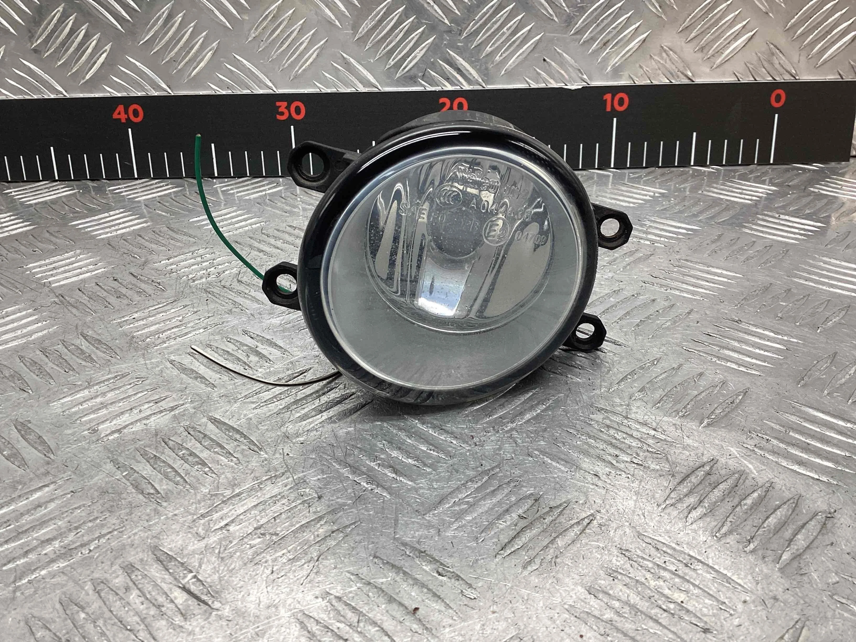 Фара противотуманная левая Toyota Avensis Avensis II (T250) 2003-2008 2007 2,0 D-4D Дизель МКПП 6ст. Универсал.