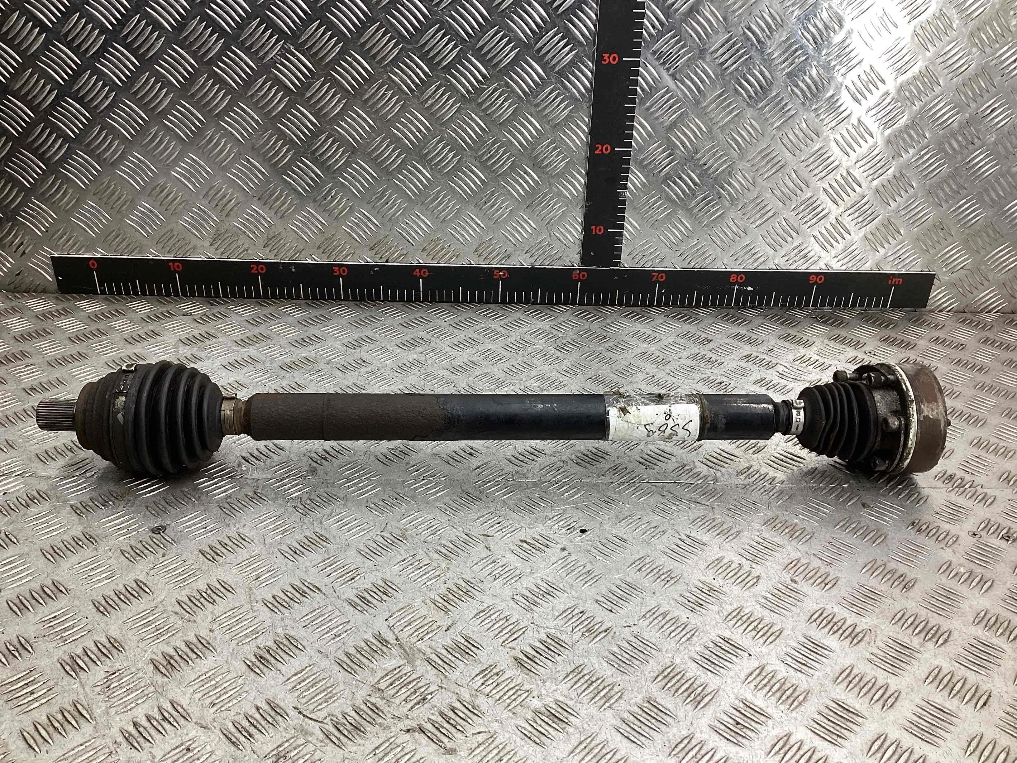 Полуось передняя правая (приводной вал, ШРУС) Volkswagen Golf Plus Golf+ V (5M) 2005-2014 2006 1,6 FSi Бензин МКПП 6ст. Хэтчбек 5дв.