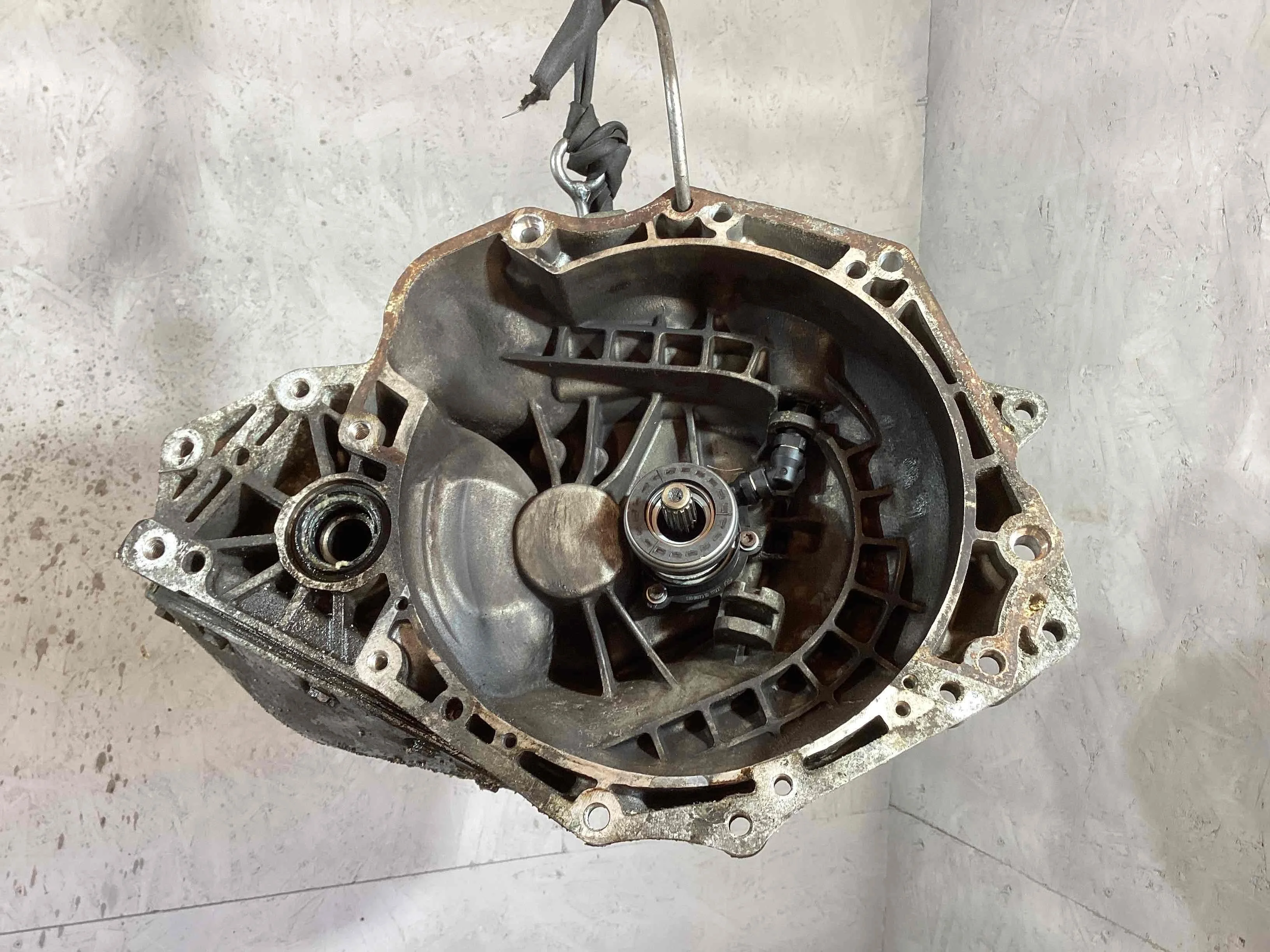 КПП механическая (МКПП) 5-ступенчатая Opel Astra Astra H 2004-2007 2008 1,6 i Бензин МКПП 5ст. Универсал.