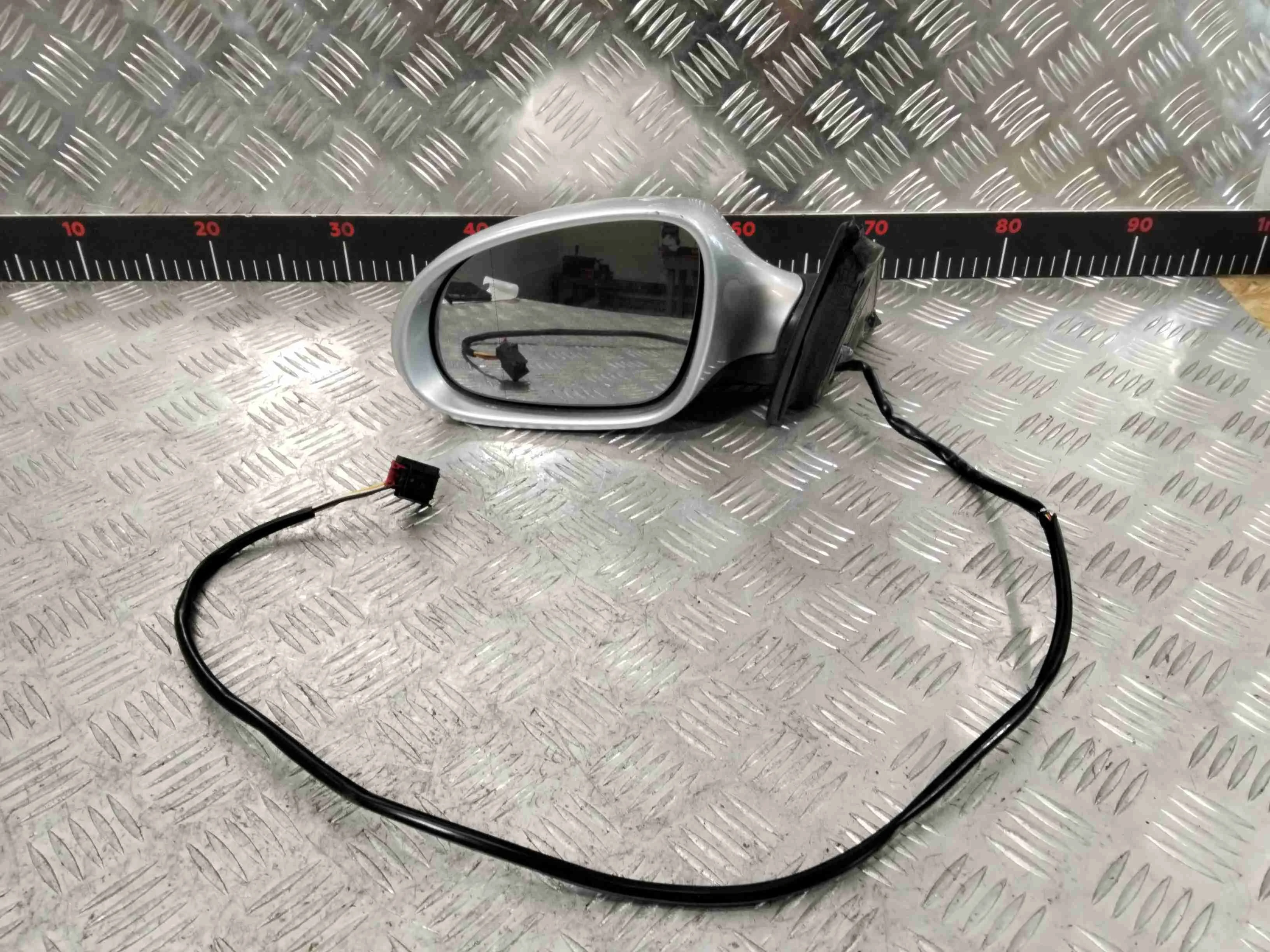 Зеркало наружное левое Volkswagen Passat Passat B6 (3C) 2005-2010 2006 2,0 TDi Дизель МКПП 6ст. Универсал.