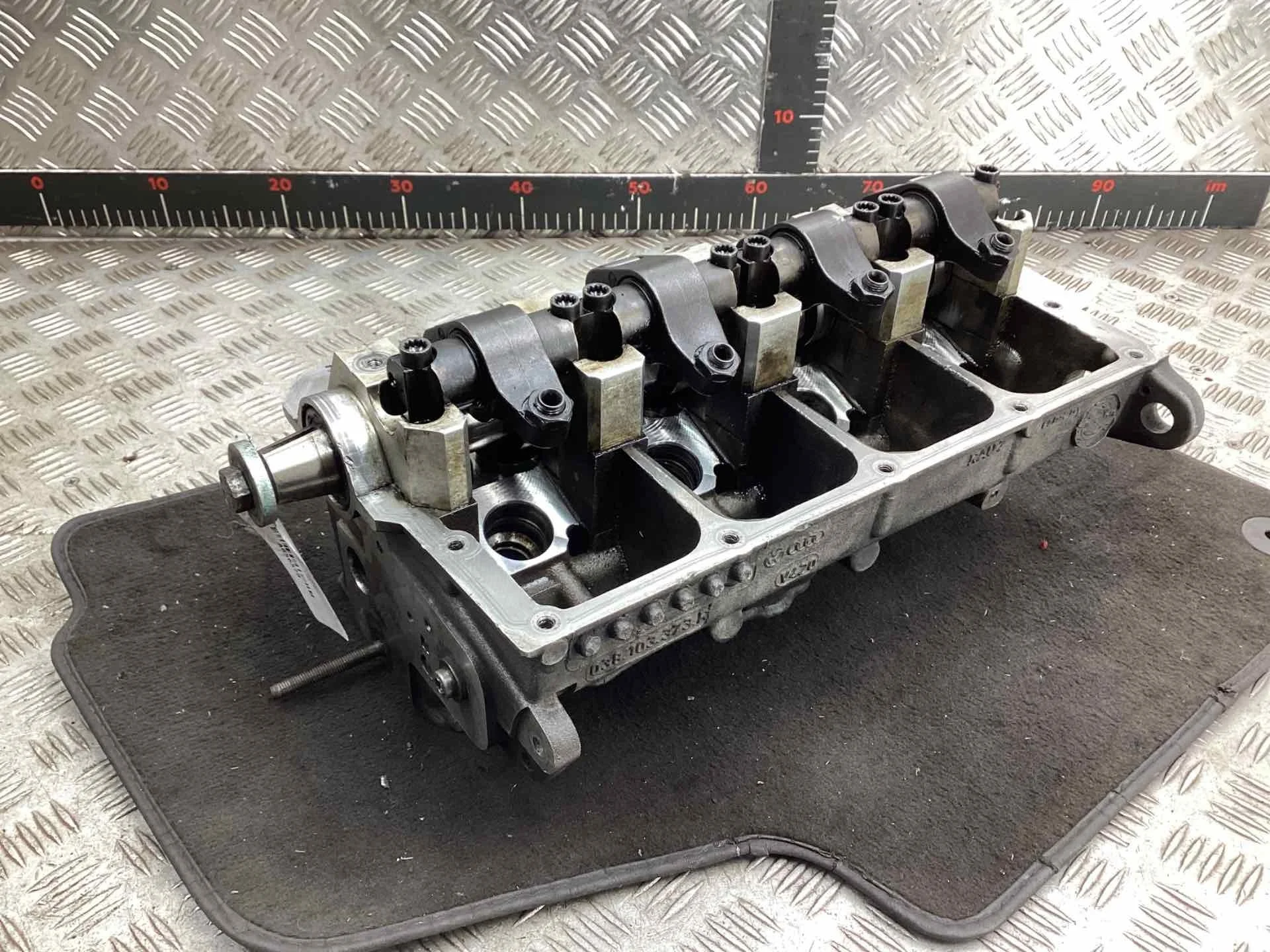 Головка блока цилиндров Volkswagen Passat Passat B5+ (3B) 2000-2005 рестайлинг 2001 1,9 TDi Дизель Вариатор Седан.