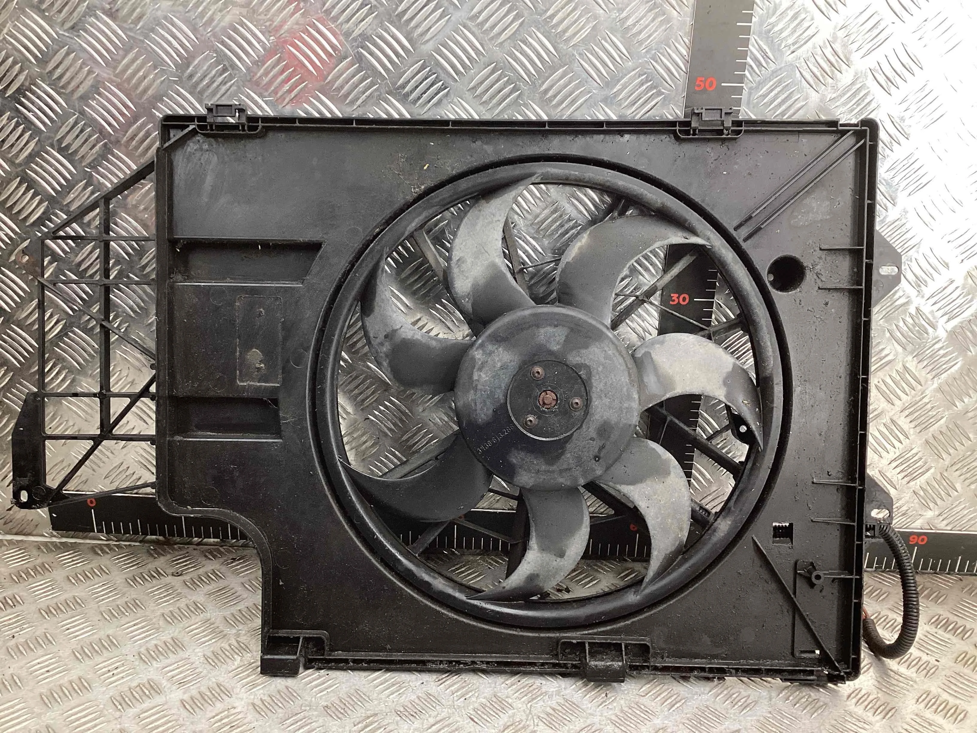 Вентилятор радиатора Volkswagen Transporter Transporter T5 (7H) 2003-2015 2008 2,5 TDi Дизель МКПП Микроавтобус.