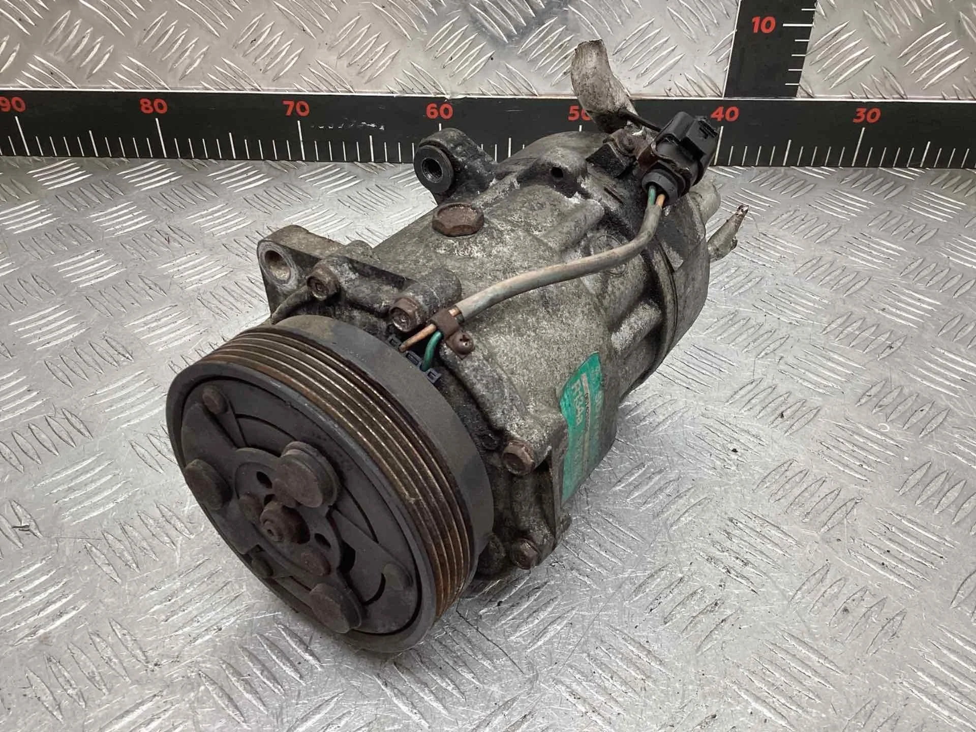 Компрессор кондиционера Volkswagen Golf Golf IV (1J) 1997-2004 1998 1,4 i Бензин МКПП 5ст. Хэтчбек 5дв.