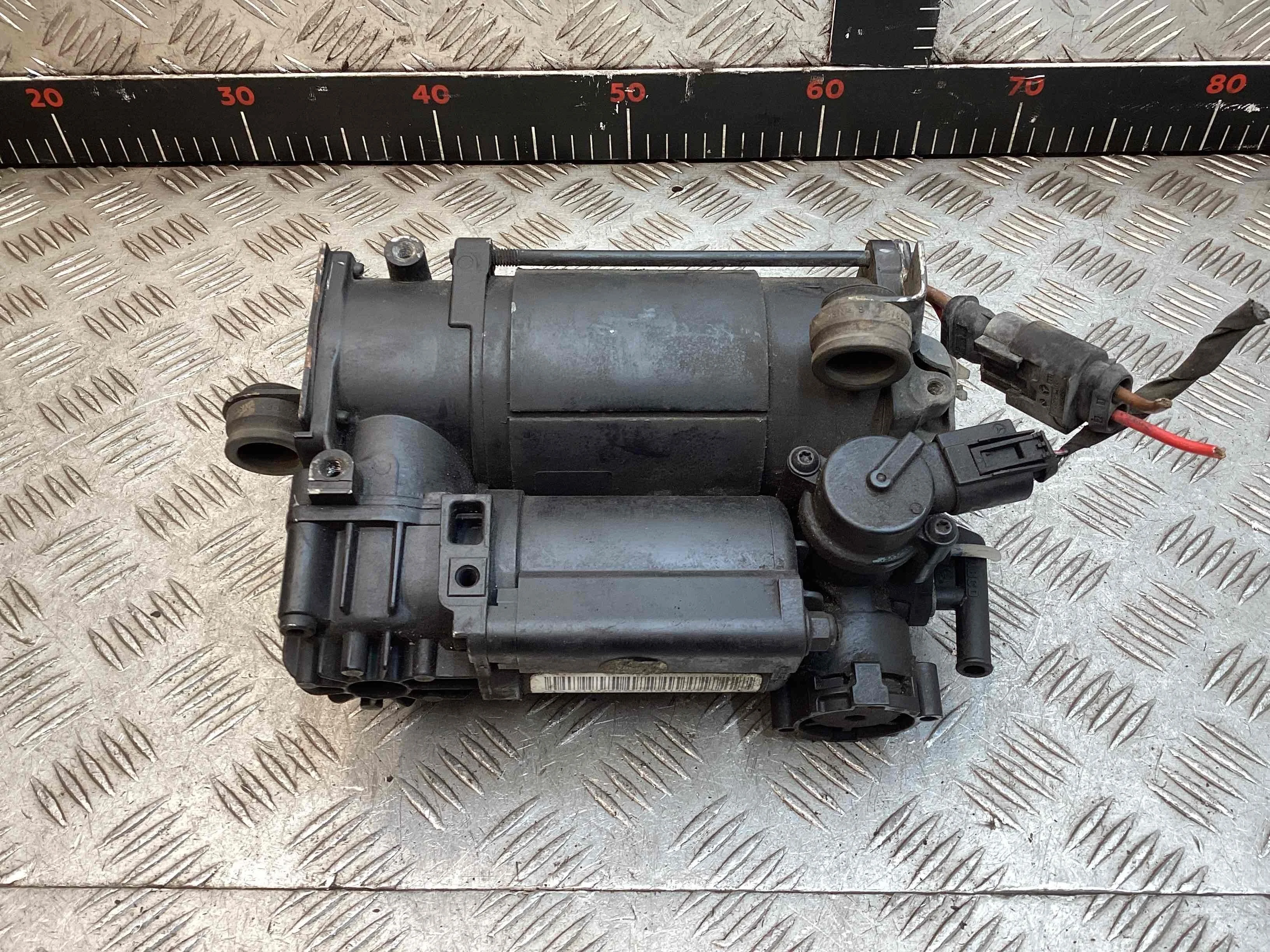Компрессор пневмоподвески Mercedes E (W211) 2002-2006  2004 3,2 i Бензин АКПП Универсал.