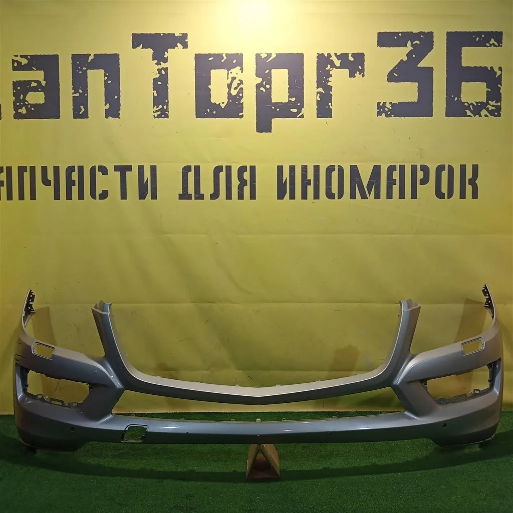 Бампер передний MERСEDES BENZ GL-Class (X166) 2012
