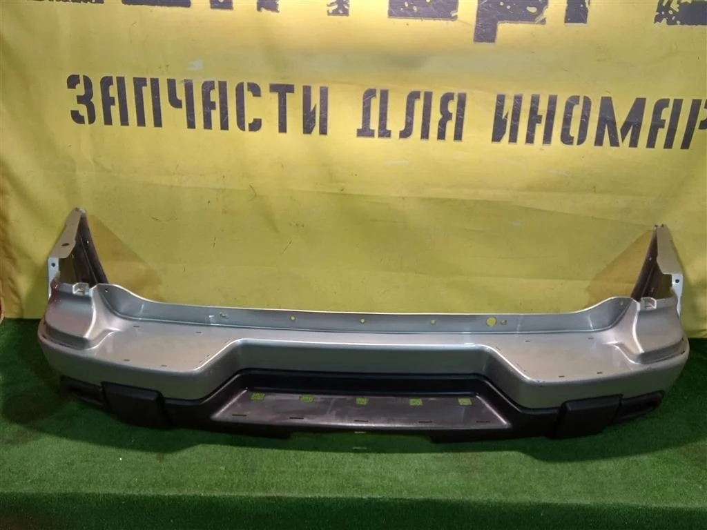 Бампер задний Chevrolet TrailBlazer 2001