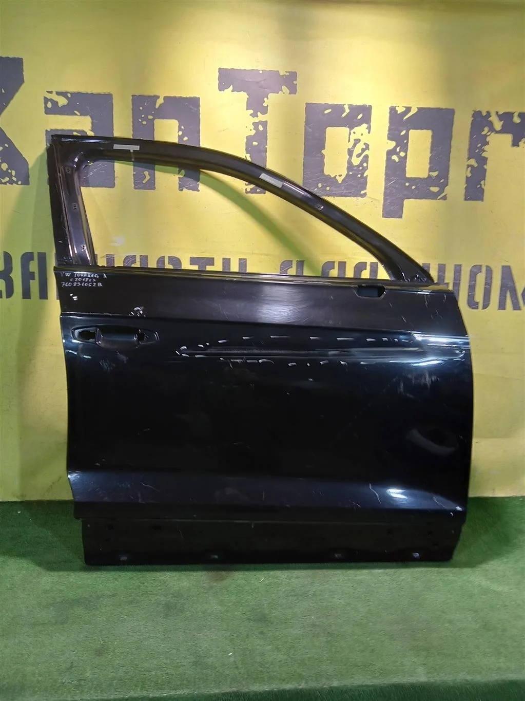 Дверь передняя правая Volkswagen  Touareg CR 2018