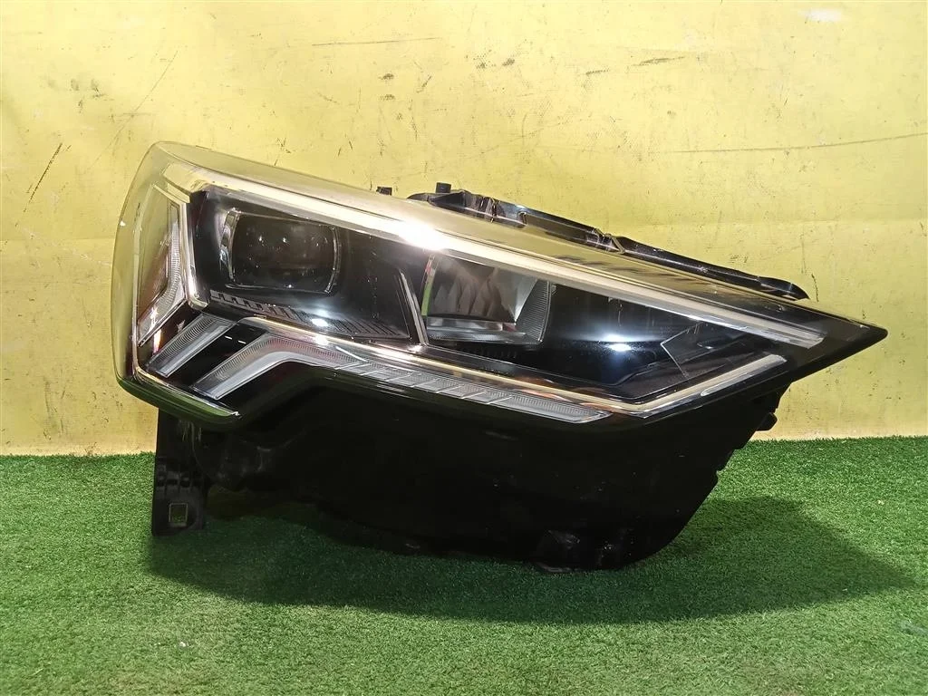 Фара правая Audi Q3 (F3) 2019