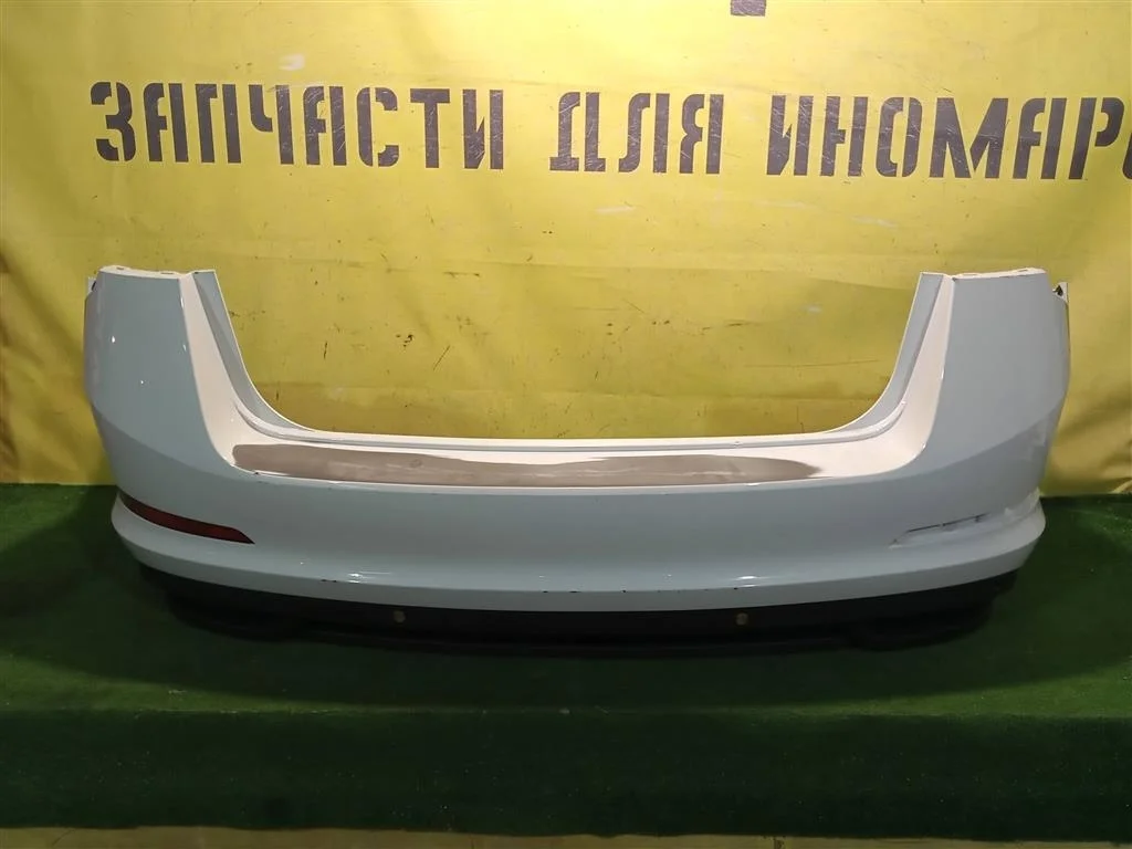 Бампер задний Skoda  Rapid 2019