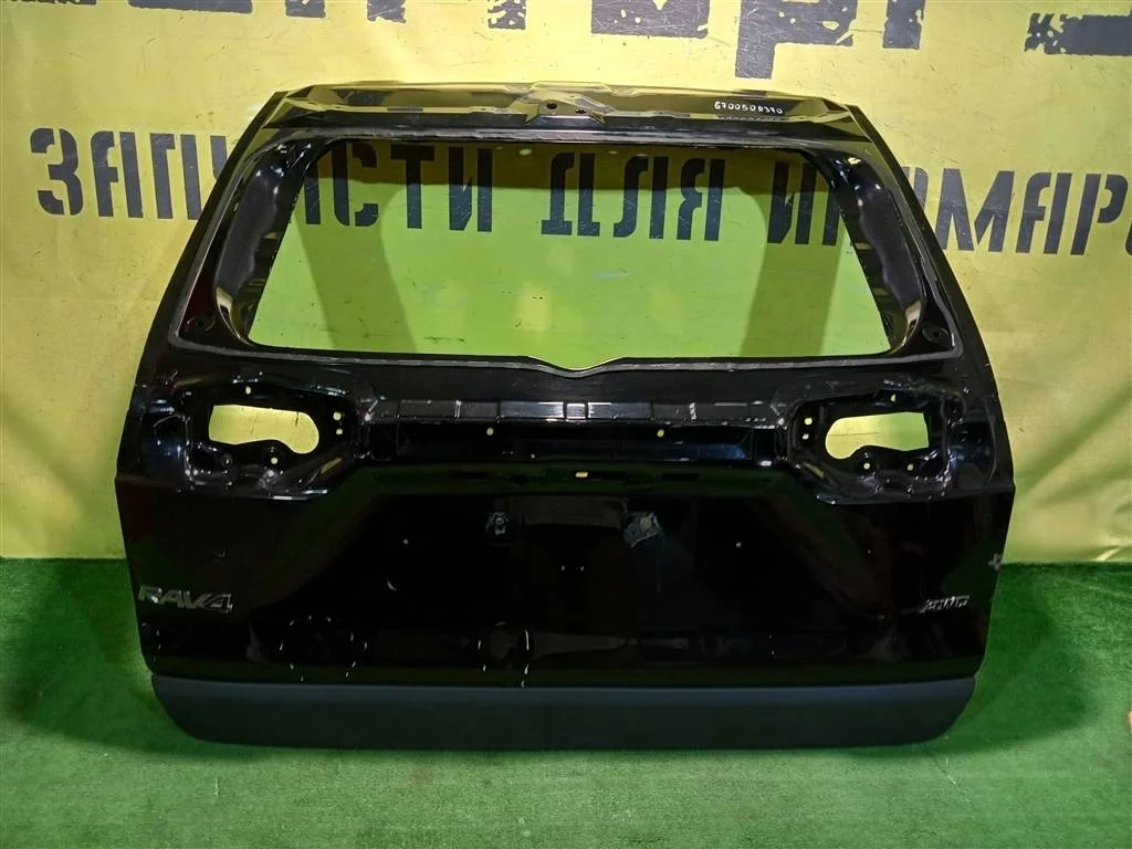 Дверь багажника Toyota RAV4 2018