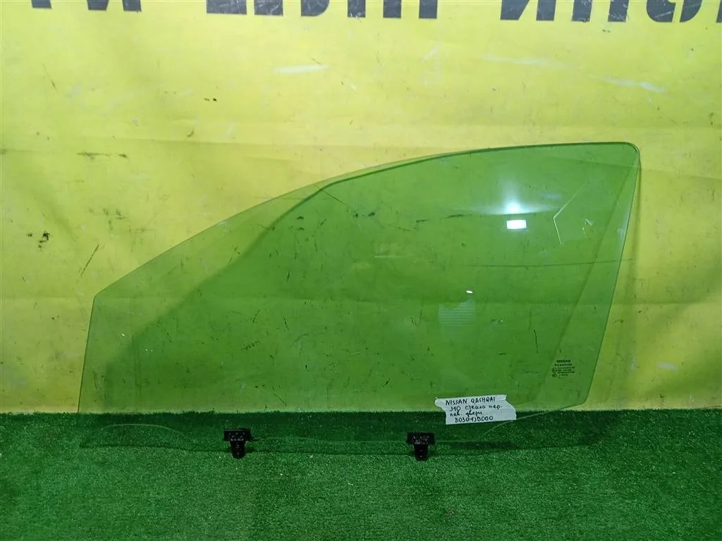 Стекло двери передней левой Nissan Qashqai (J10)