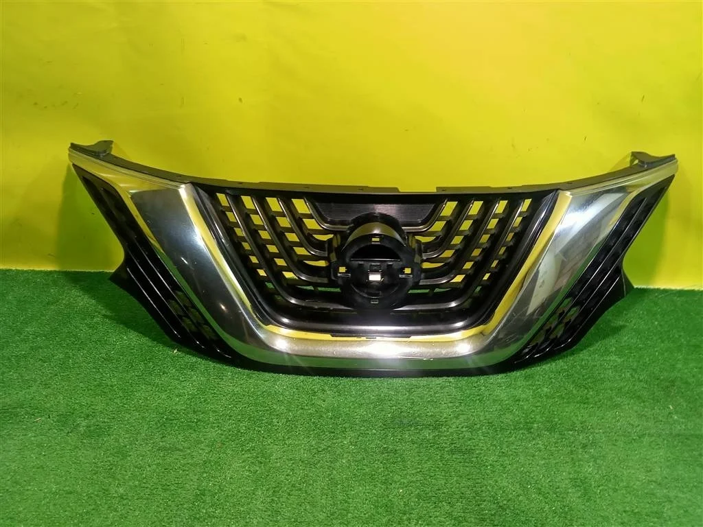 Решетка радиатора Nissan Murano (Z52) 2016