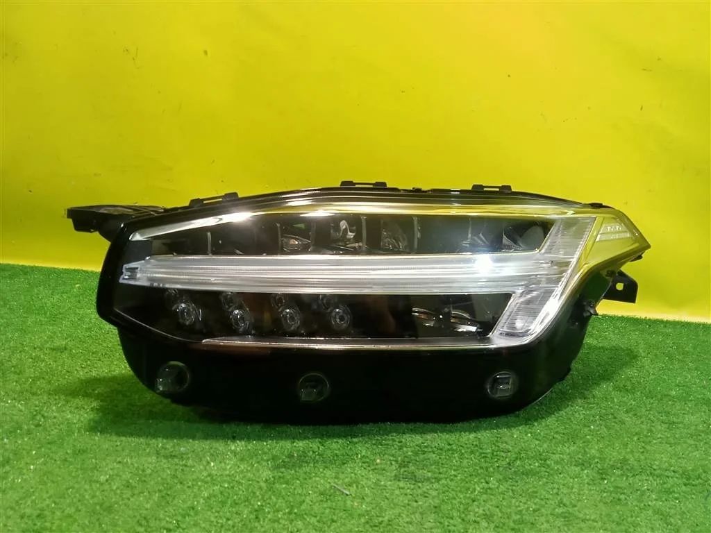 Фара левая LED Volvo XC90 2014