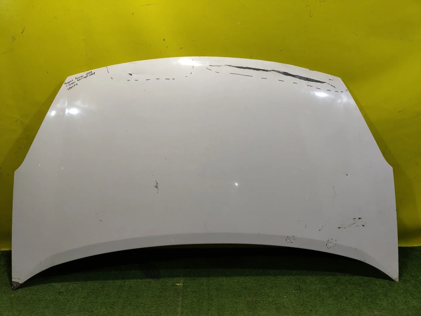 Капот Peugeot Partner Tepee 2008
