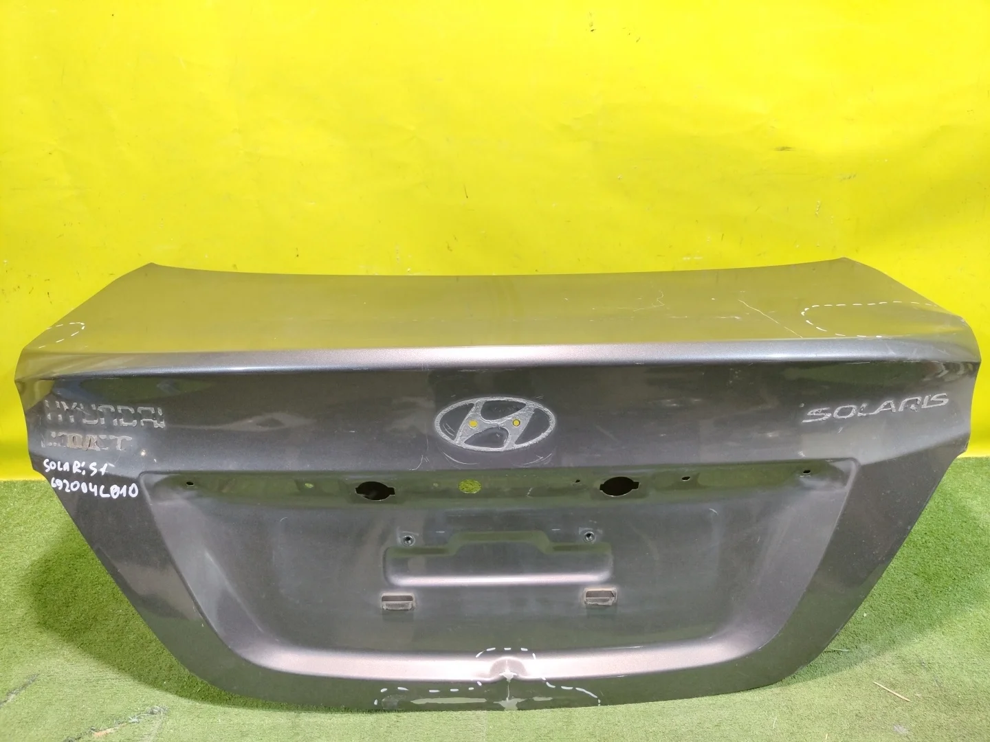 Крышка багажника Hyundai Solaris 2010